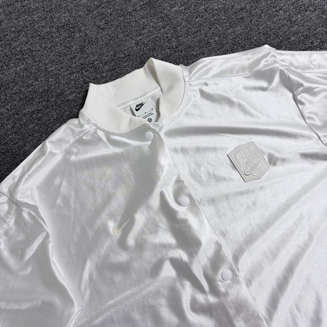 나이키 새틴 셔츠 상품이미지2