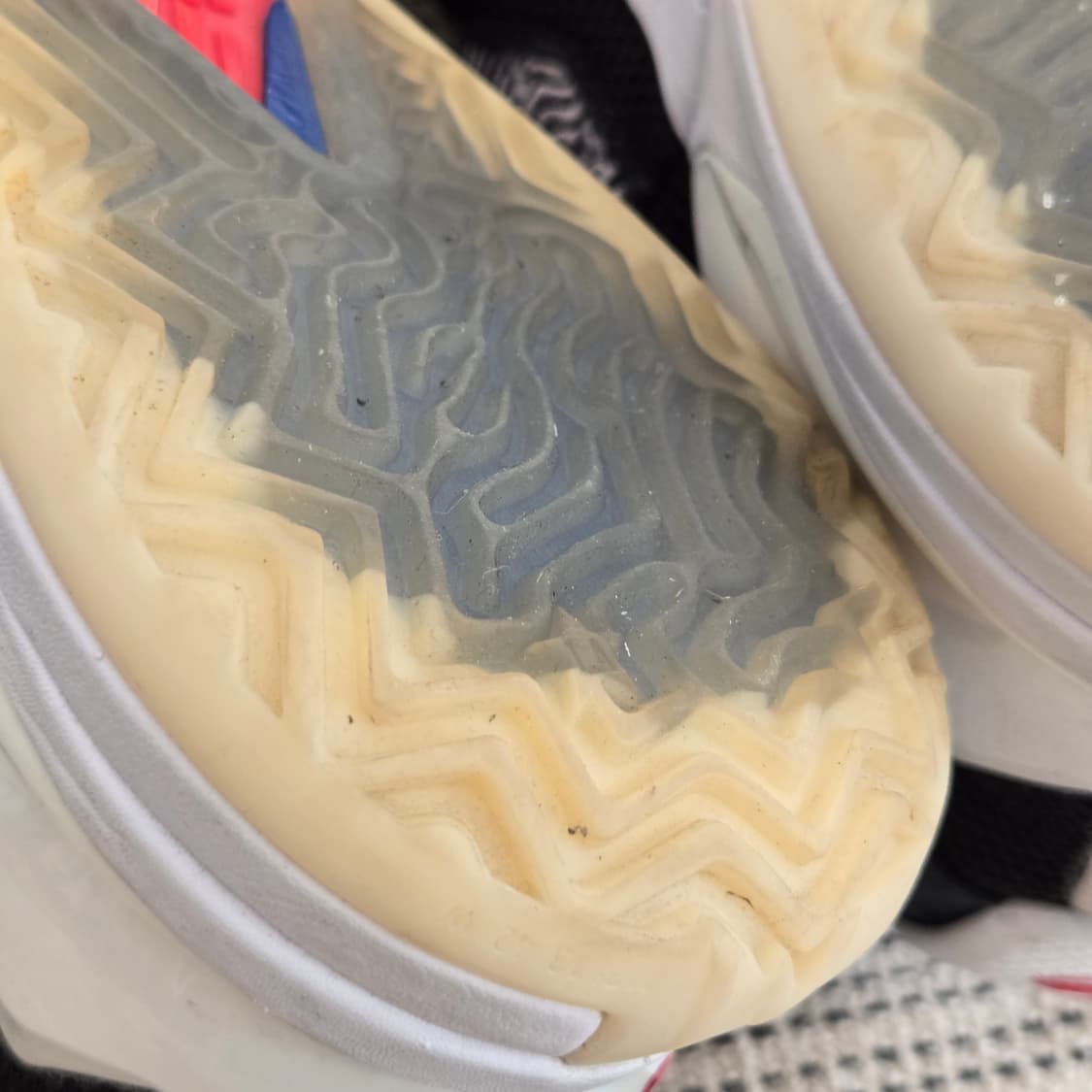 뉴발란스 레트로무드 카와이 하이탑 농구화  상품이미지8