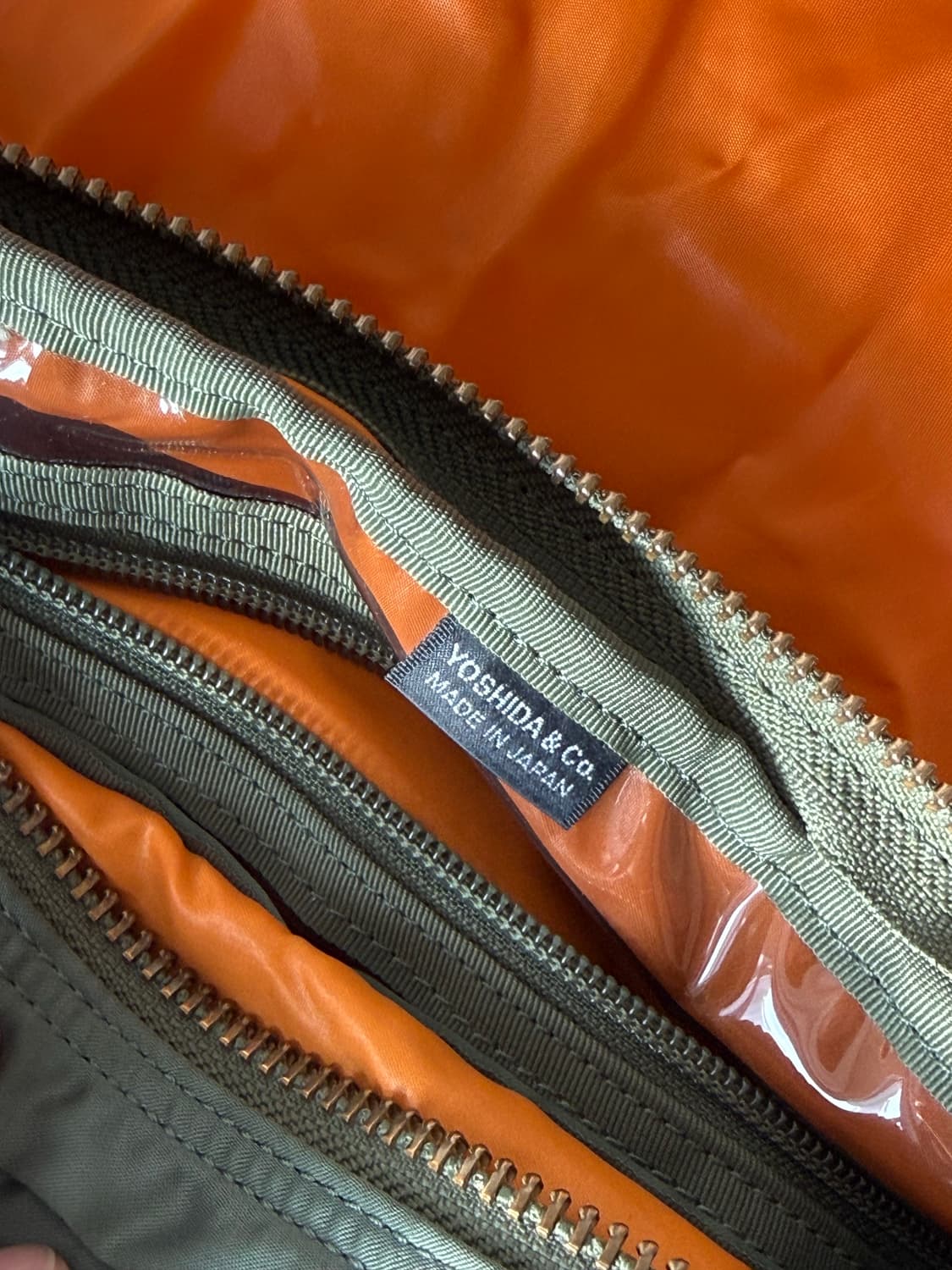 포터 탱커 숄더백 세이지그린 상품이미지4