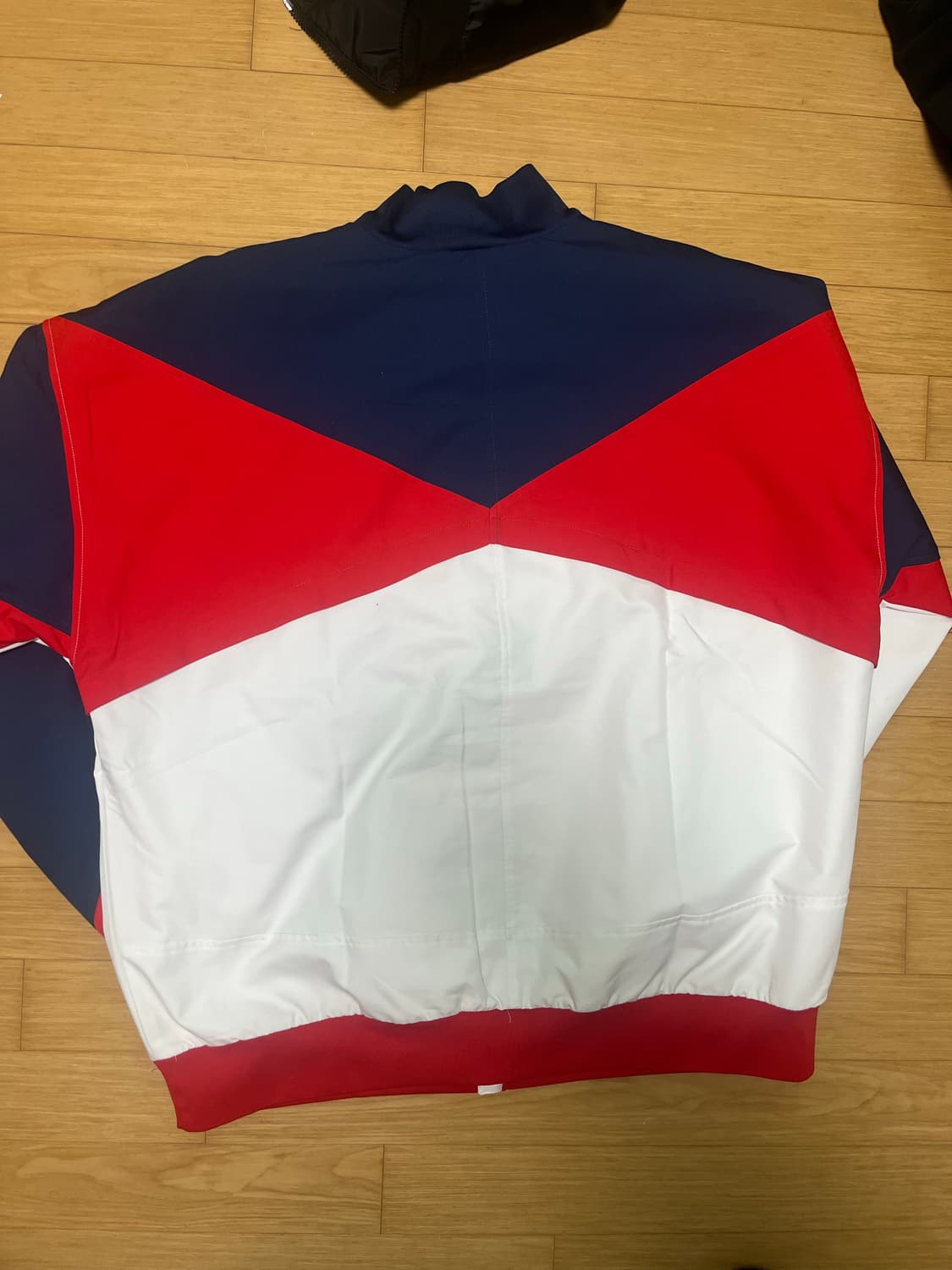 파리생제르망 바람막이 XL 상품이미지3