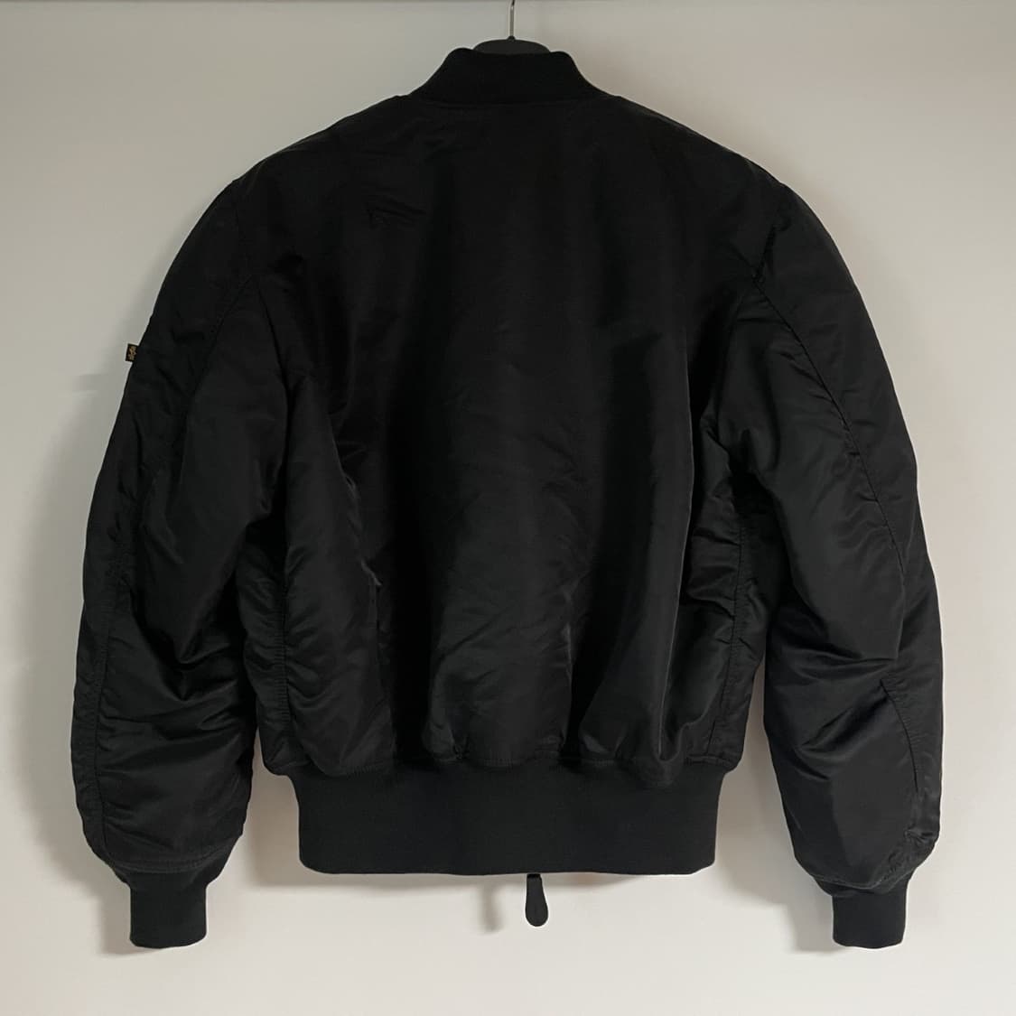 정품] 알파인더스트리 ma-1 레귤러핏 블랙 블러드칫 L 상품이미지4