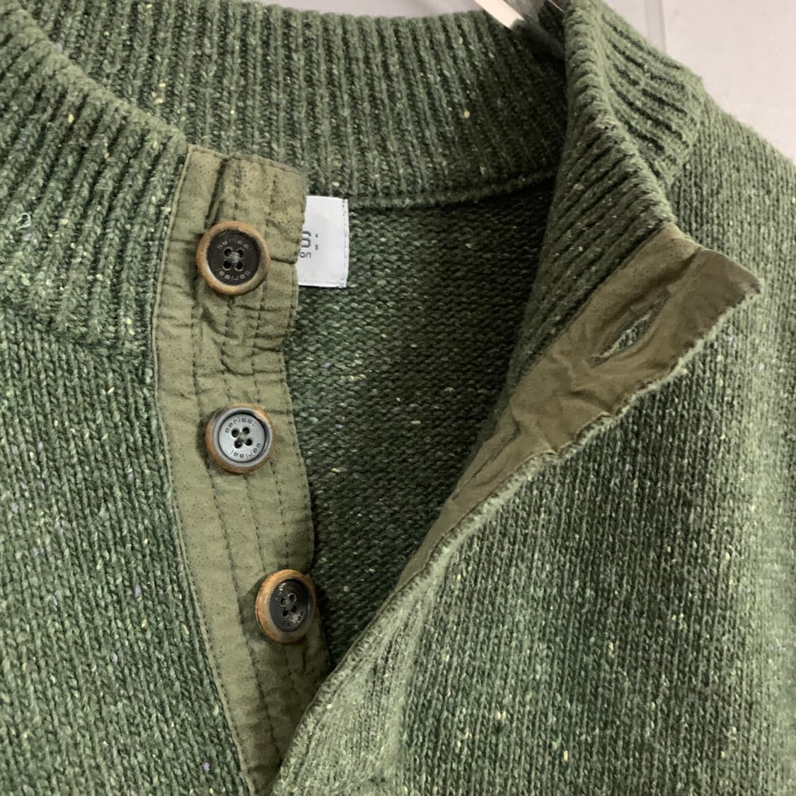 XL 시리즈 하프 버튼넥 엘보우 패치 실크 혼방 니트 상품이미지5