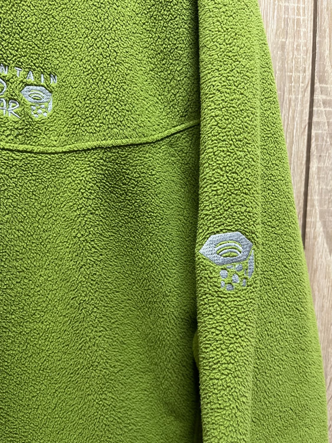 마운틴하드웨어 후리스 상품이미지2