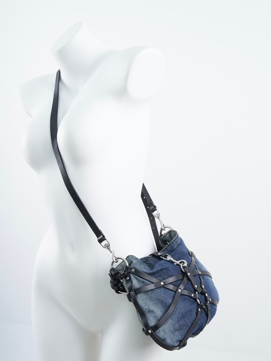DIESEL denim chain belt bag 상품이미지2