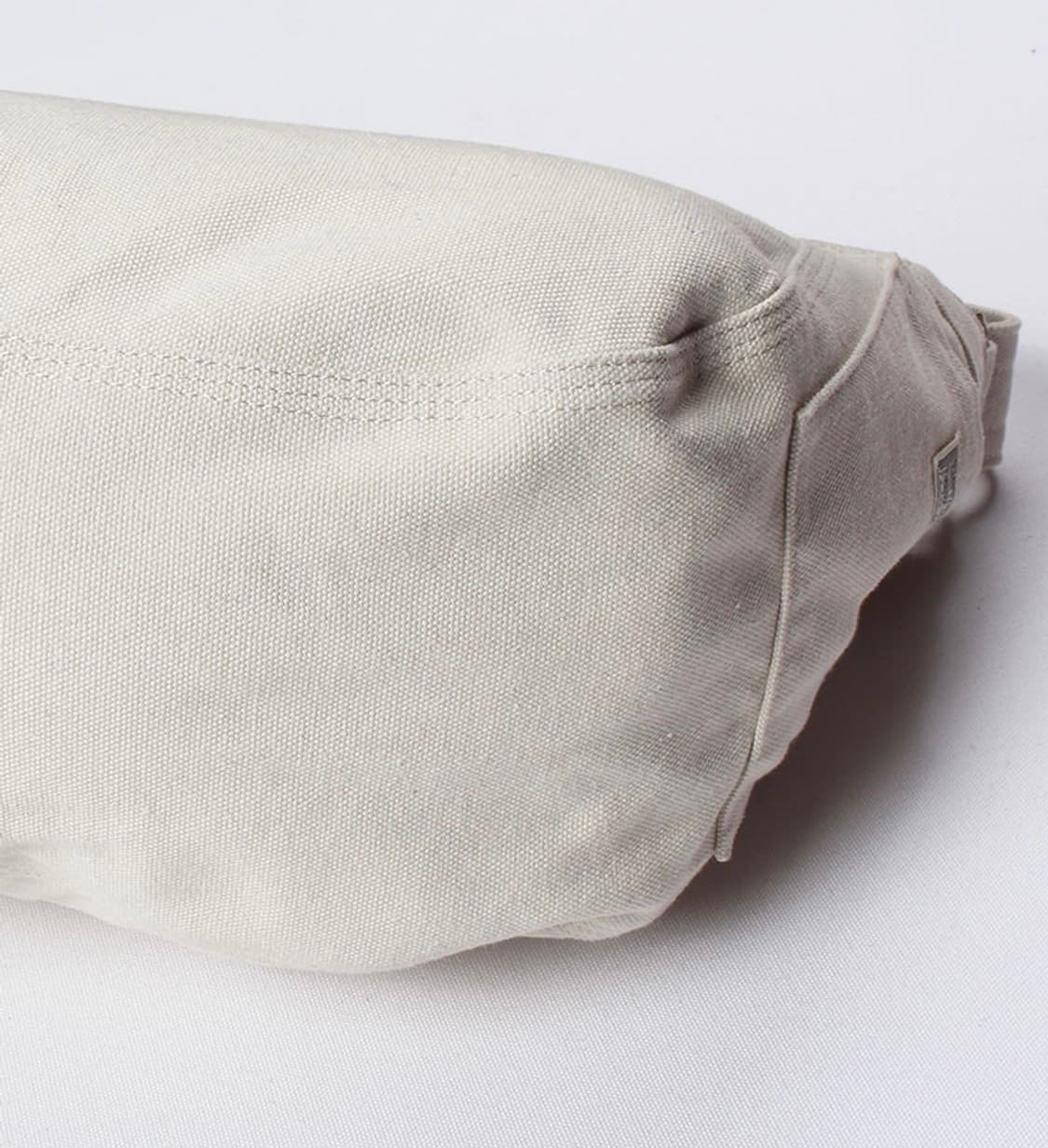 메탈리즈 뉴스보이 백 상품이미지3