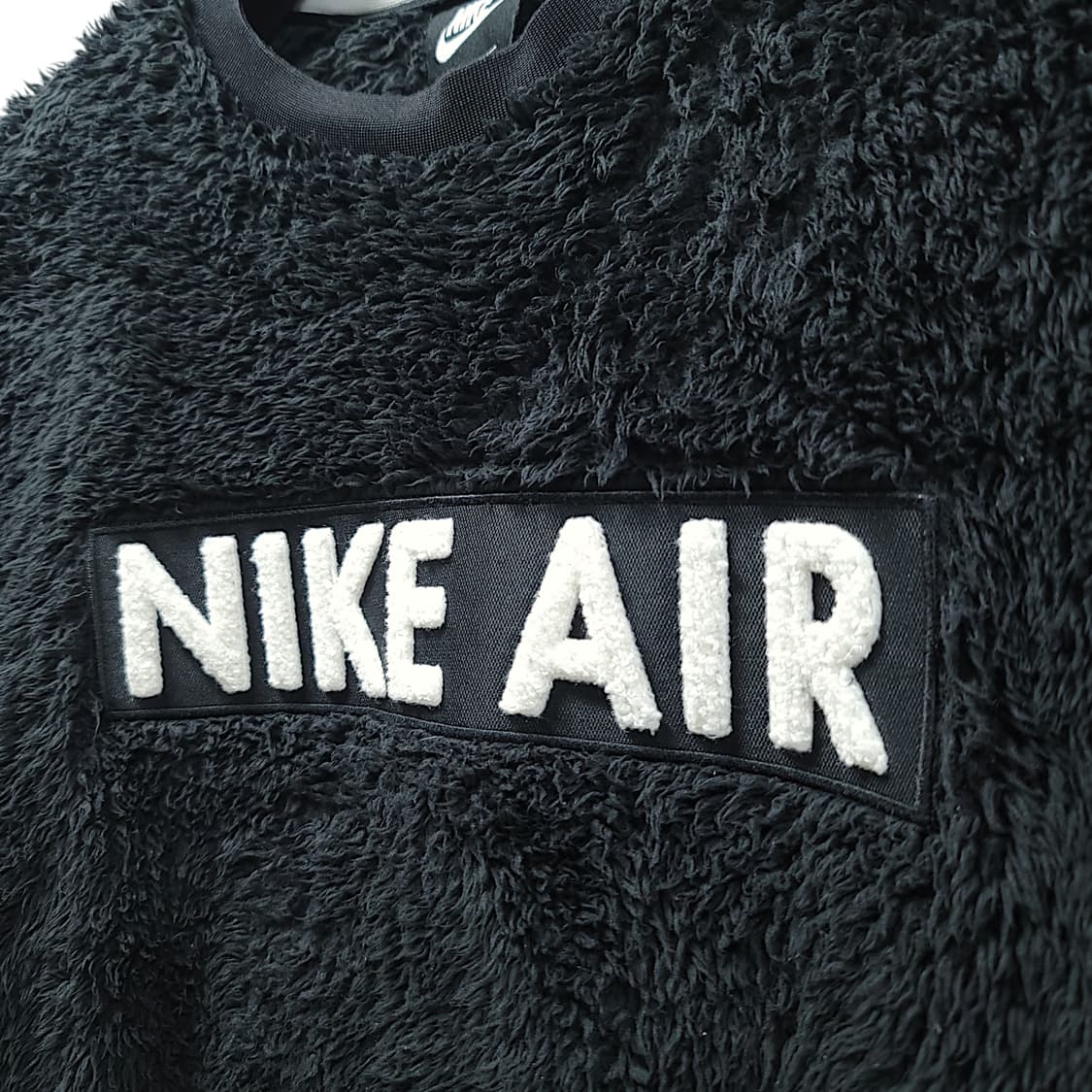 [L] 나이키 에어 블랙 쉐르파 플리스 크루넥 맨투맨 상품이미지5