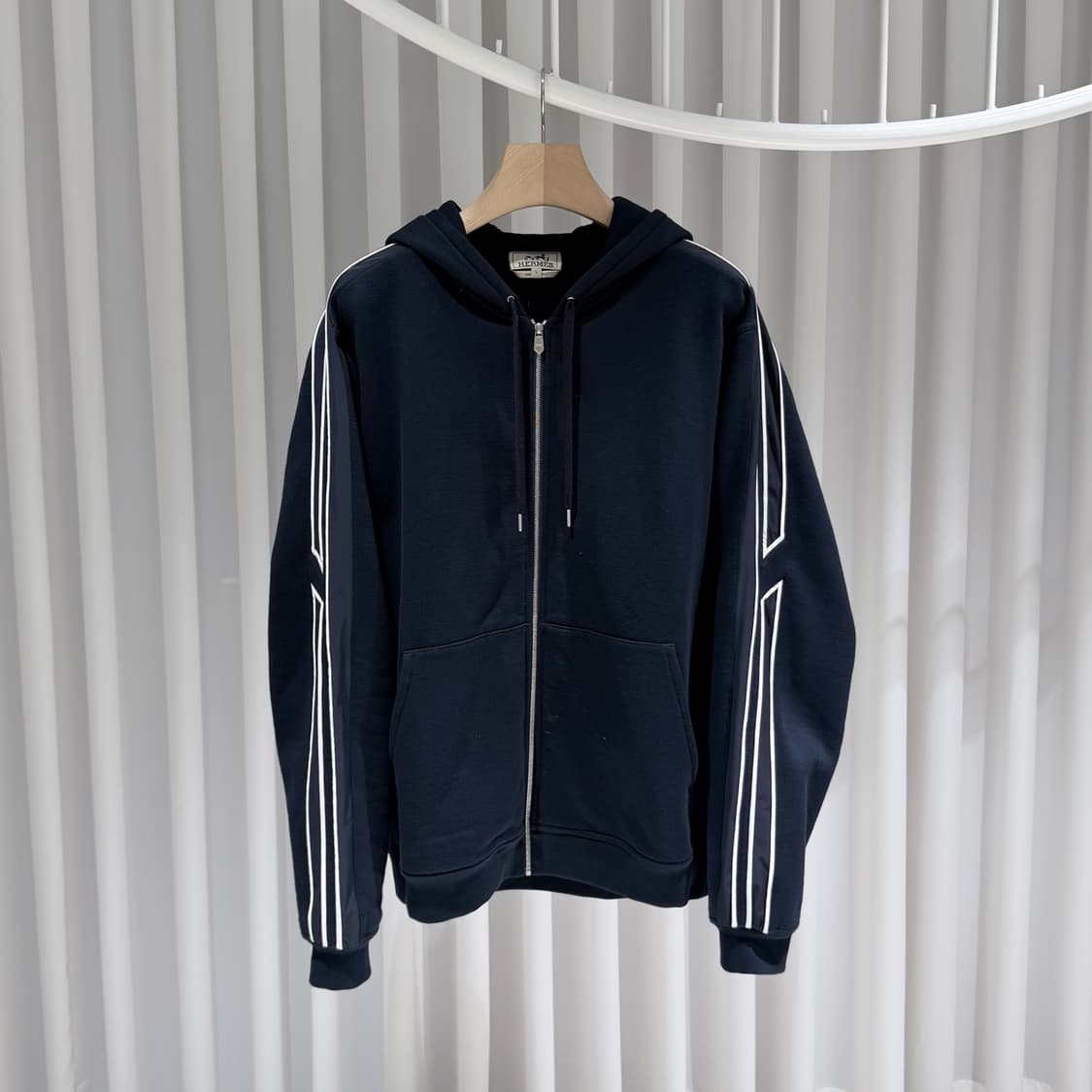 (A+/L,M) / 에르메스 런H 트레이닝 후드집업 팬츠 셋업 네이비 상품이미지2
