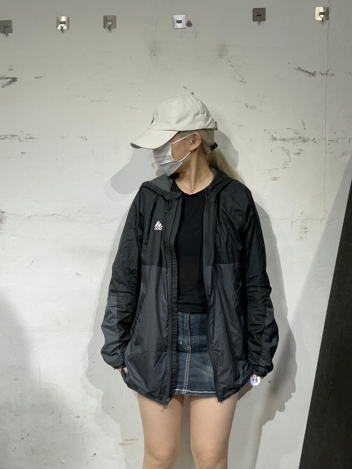 아디다스 블랙 차콜 오버핏 바람막이 트랙 자켓 XL 상품이미지2