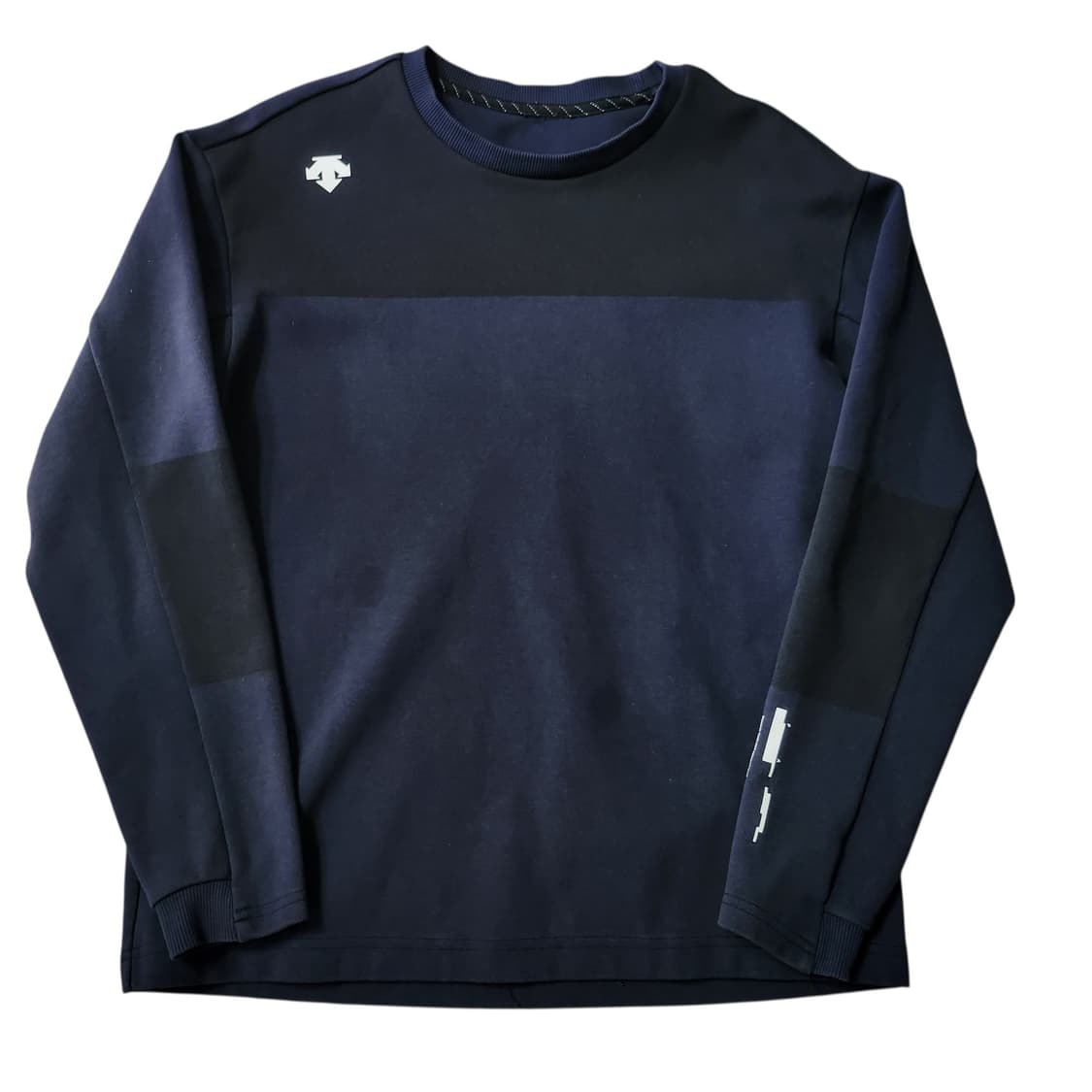 데상트 맨투맨 상품이미지1