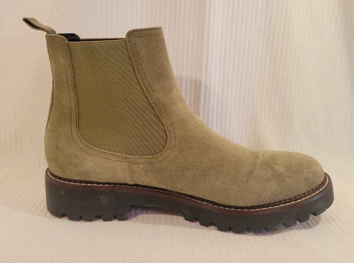 Caslon Taupe 색상 스웨이드 첼시부츠 12 사이즈 판매합니다. 상품이미지6