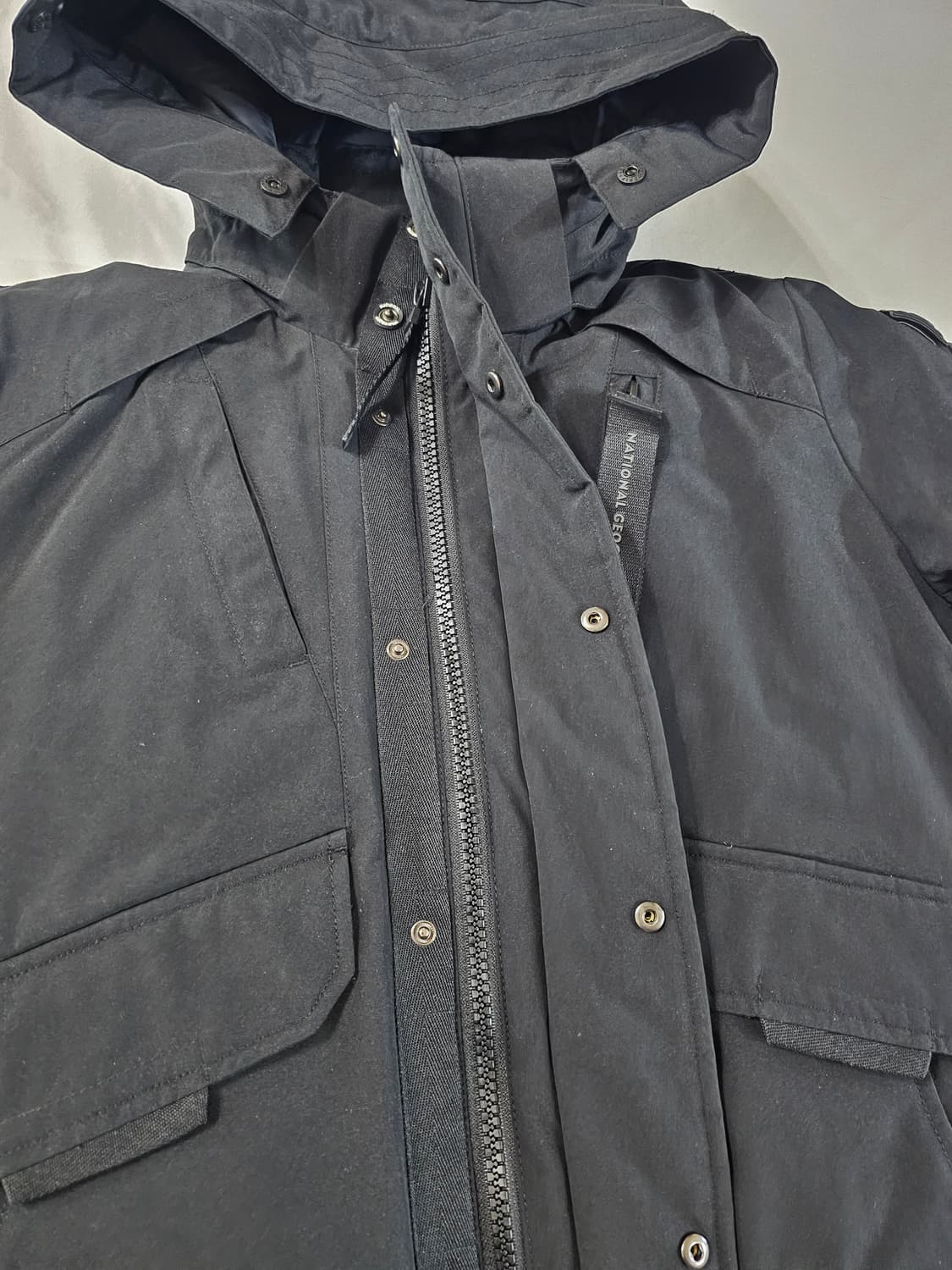 [s,90] 내셔널지오그래픽 여성 타루가 다운 패딩 점퍼 블랙 상품이미지2