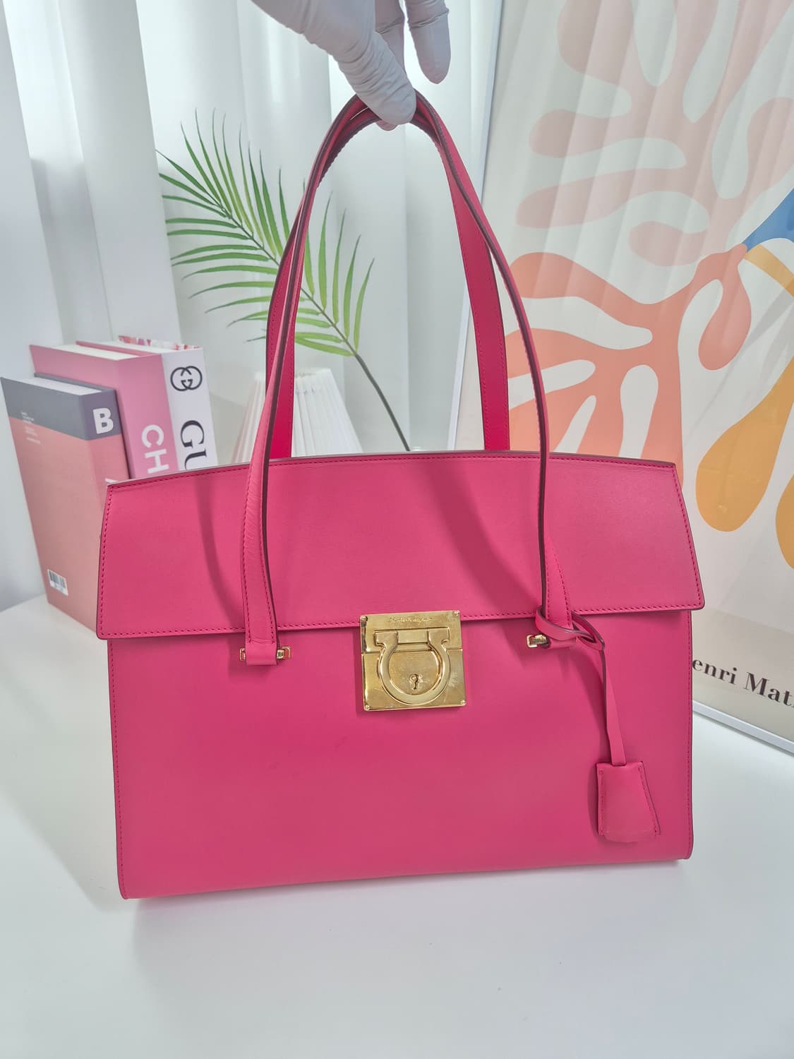 페라가모 간치니 핑크 금장 숄더백 상품이미지2