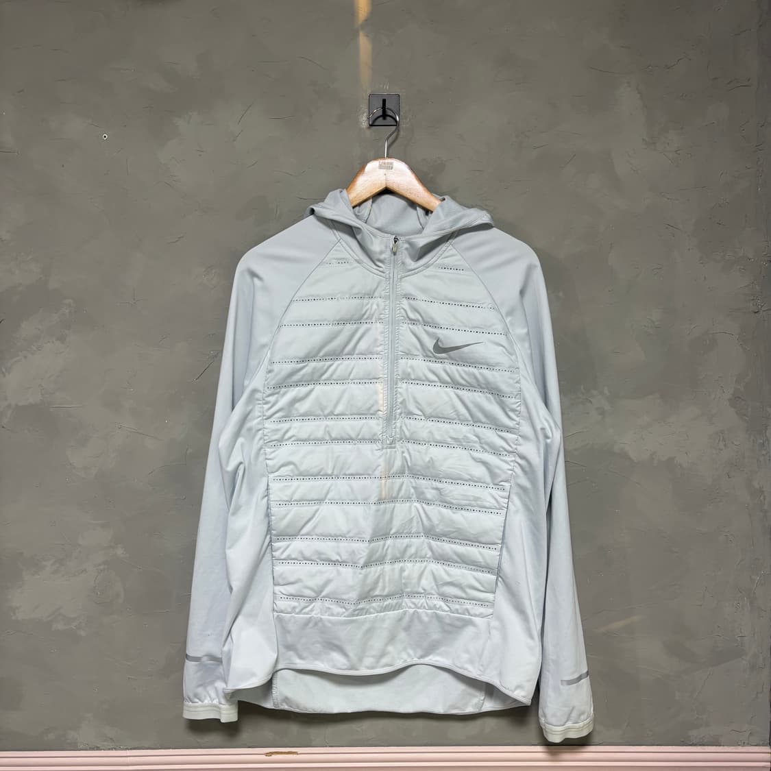 나이키 러닝 에어로로프트 반집업 경량 패딩 상품이미지1