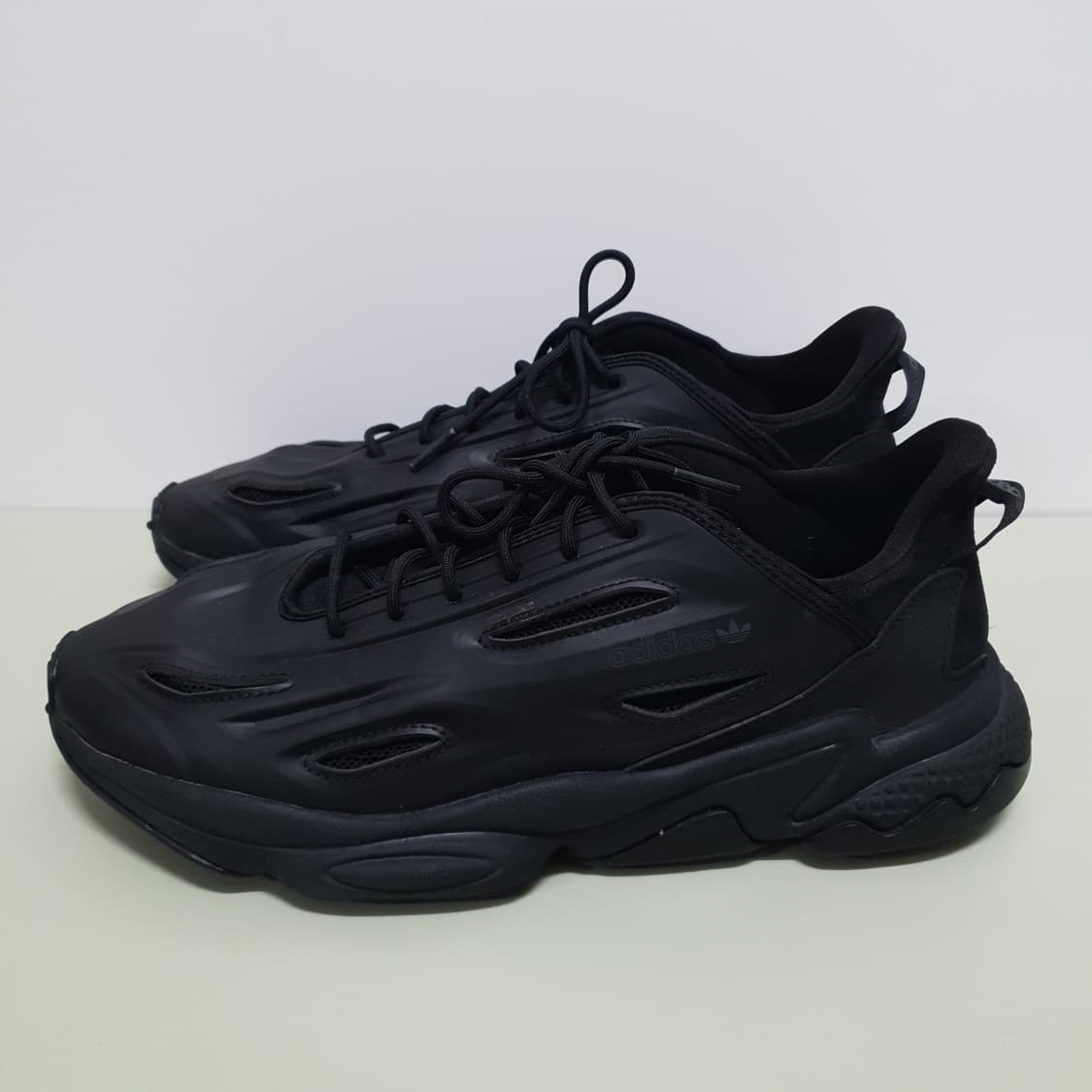 280) 아디다스 오즈위고 셀록스 코어 블랙 스니커즈 운동화 희귀 상품이미지4