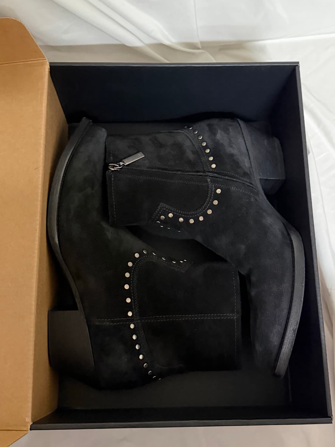 생로랑 루카스 스웨이드 스터드 부츠 상품이미지9