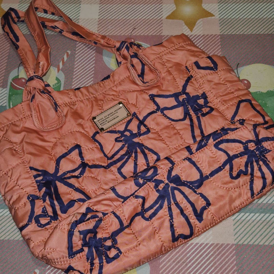 06s 마크제이콥스 패디드 퀼팅 리본 토트백 상품이미지9