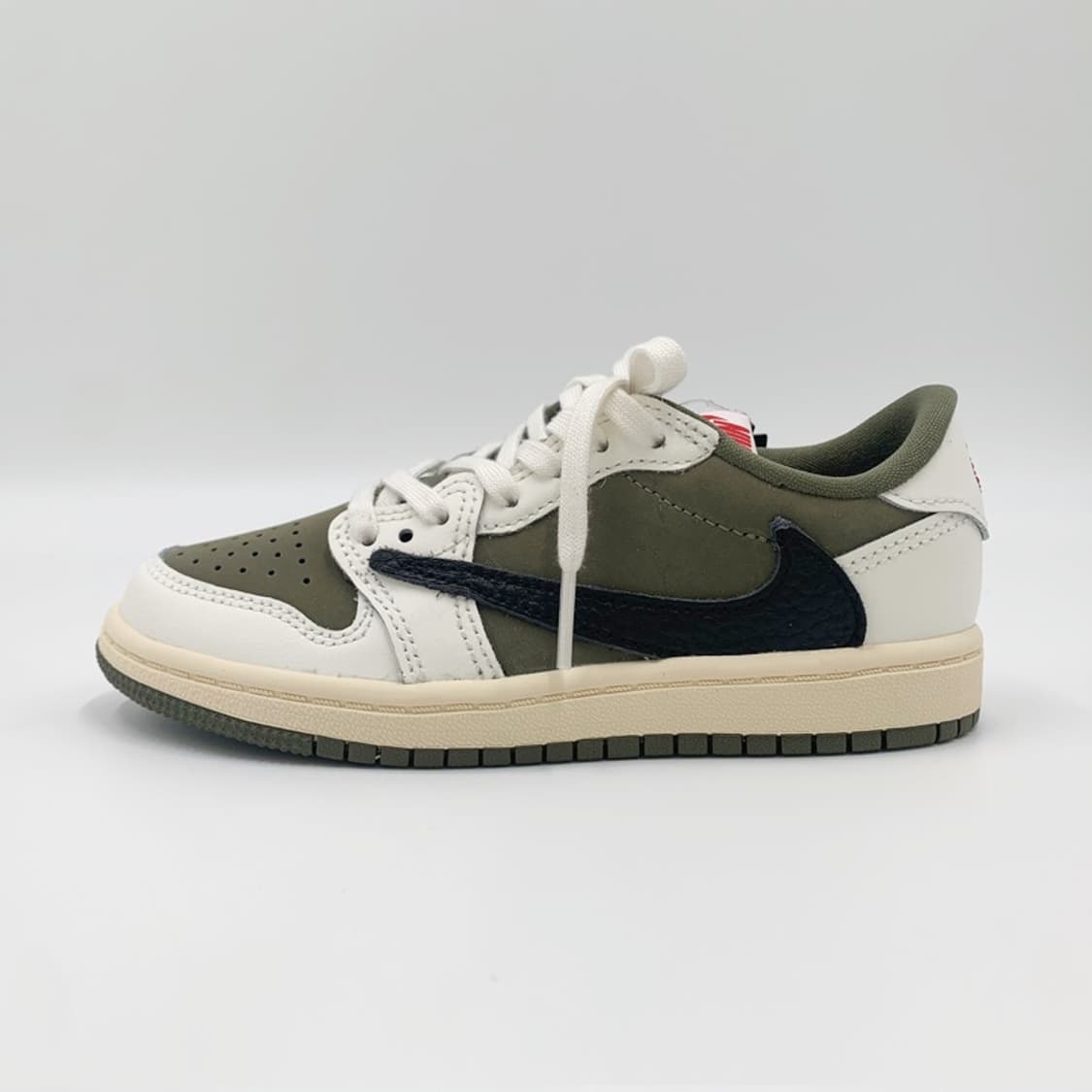 에어 조던 1 로우 OG SP 트래비스스캇 미디엄 올리브 PS NO.99 상품이미지5