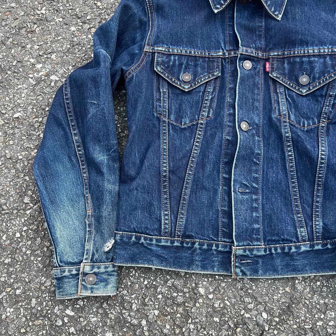 90년대 일본에서 생산된 리바이스 데님 자켓입니다 상품이미지3