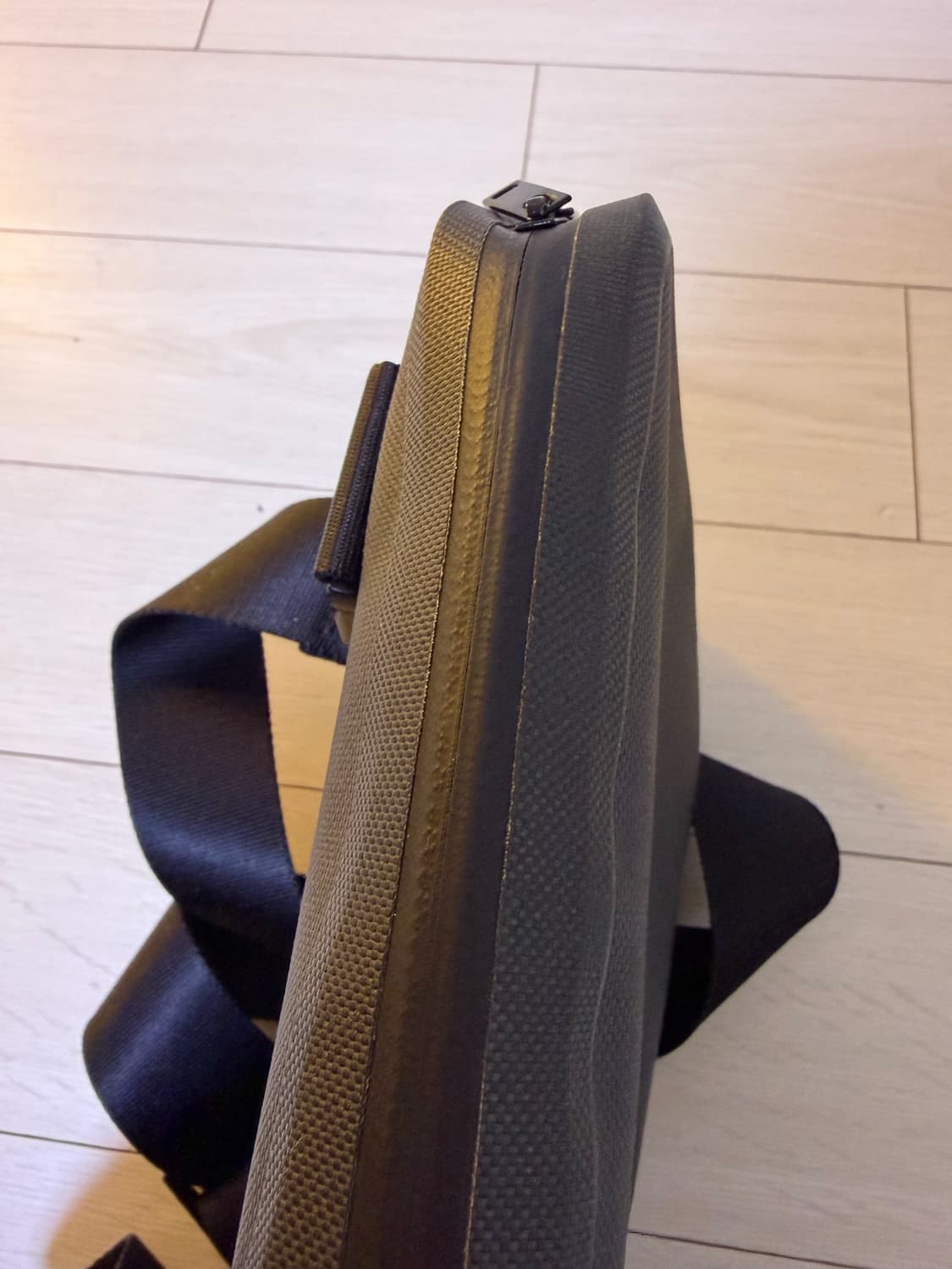 코스 COS 미니 크로스바디백 상품이미지7