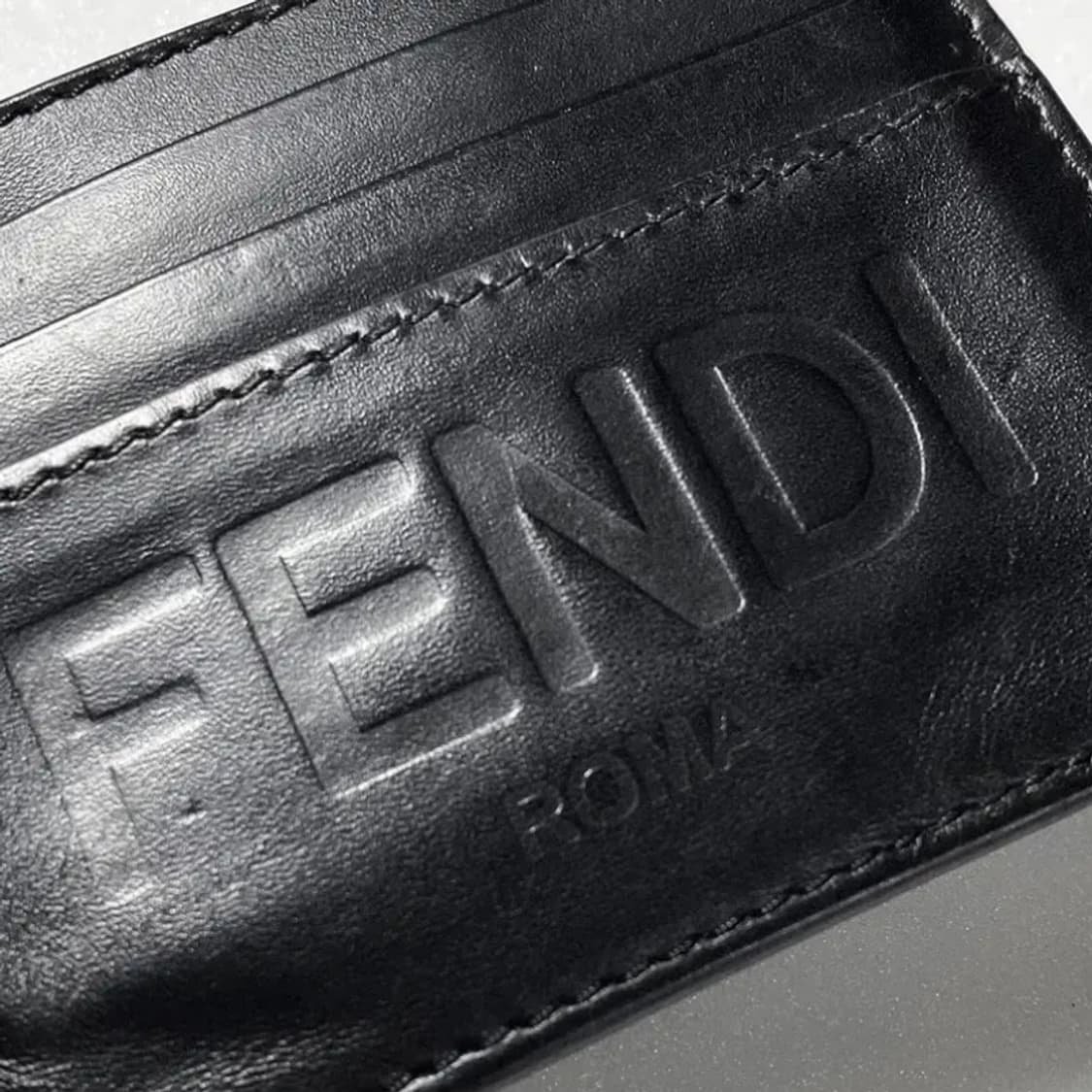 [정품] FENDI 펜디 스탬핑로고  카프스킨 소가죽 카드지갑 상품이미지2
