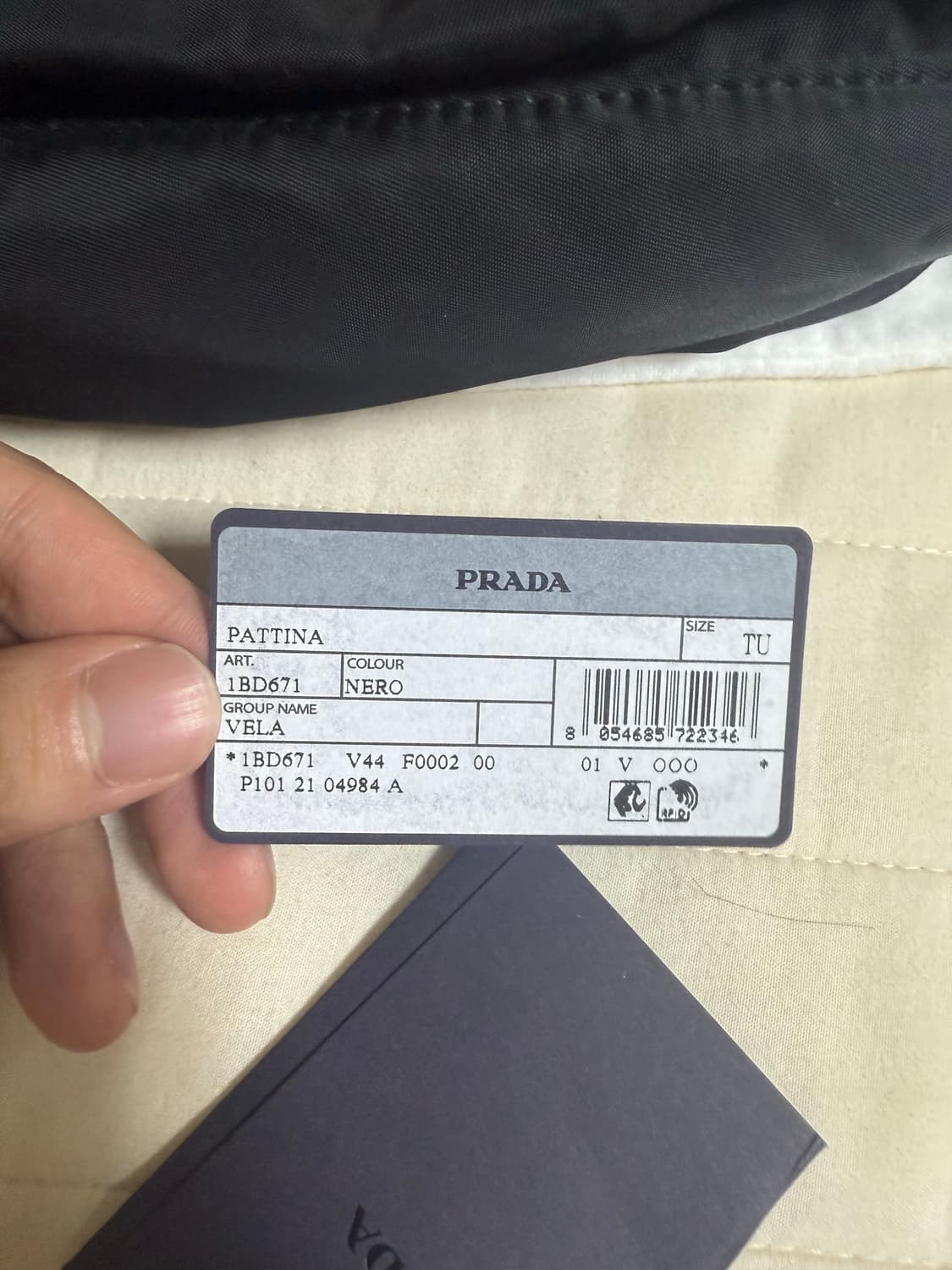 프라다 크로스백 블랙 메신저백 1BD671 상품이미지7