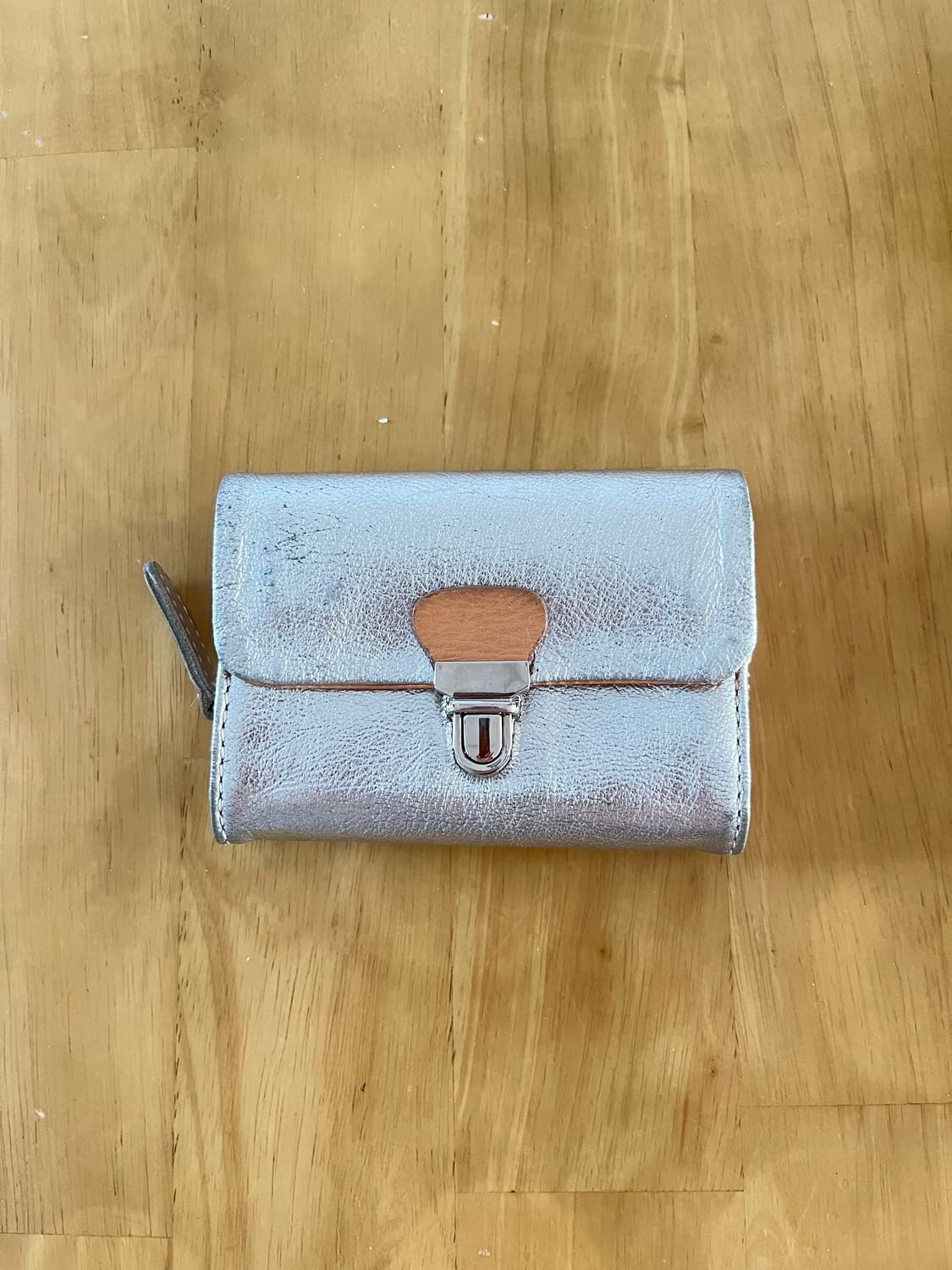 파리에서 구입한 지갑 acote 실버 천연가죽 상품이미지1