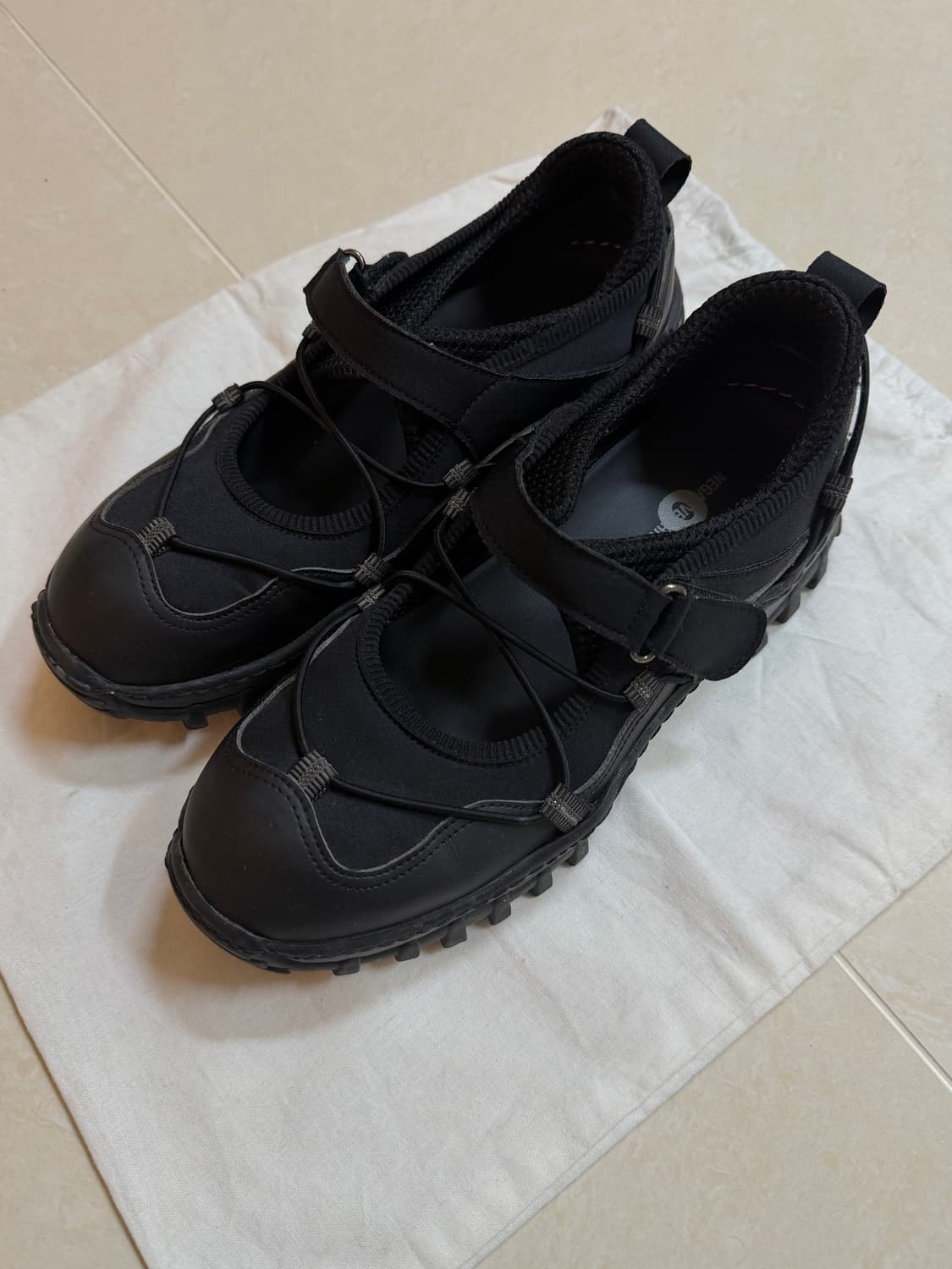 네거티브쓰리 메리제인 스니커즈 (블랙) 상품이미지1