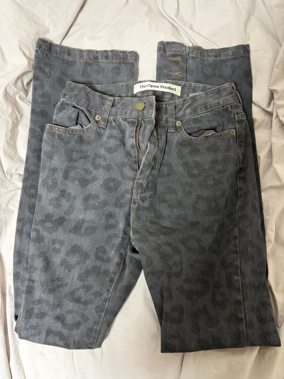 더오픈프로덕트 레오파드 사이드 버튼 팬츠 차콜 상품이미지6