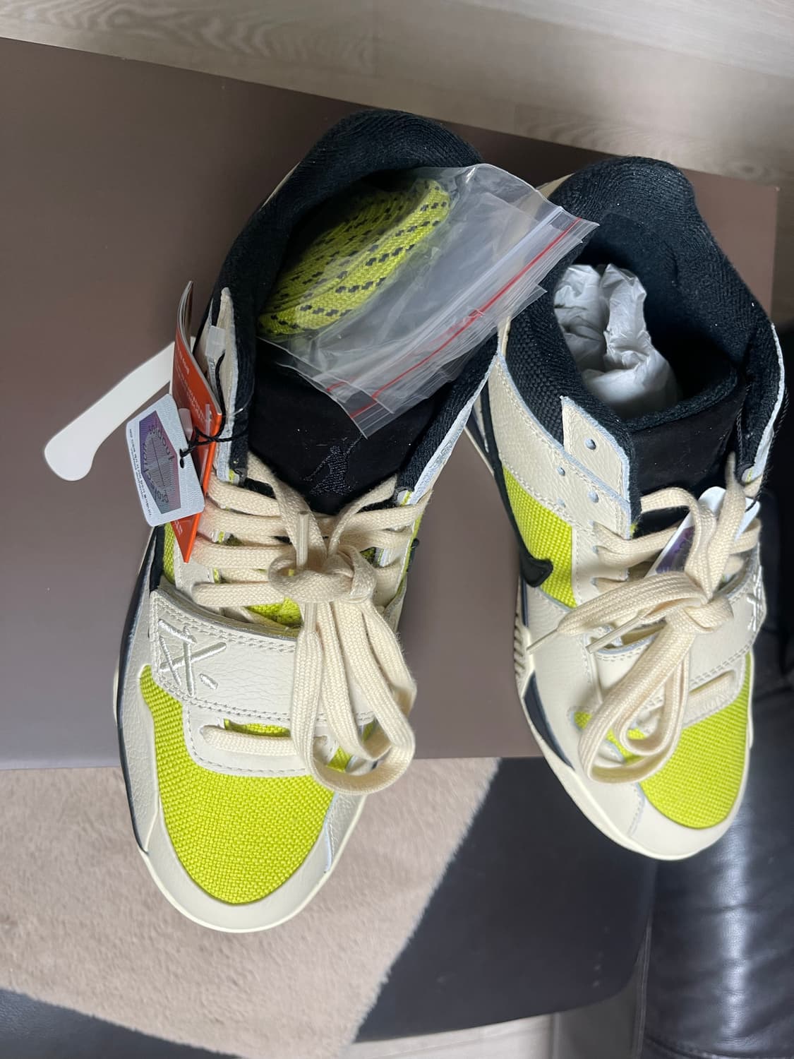 [270]조던 트래비스스캇 점프맨 잭 브라이트 캑터스 상품이미지3