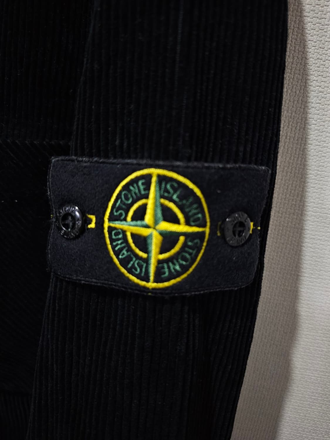 정품 24FW 스톤아일랜드 11604 코듀로이 셔츠 자켓 105 / XL 상품이미지3
