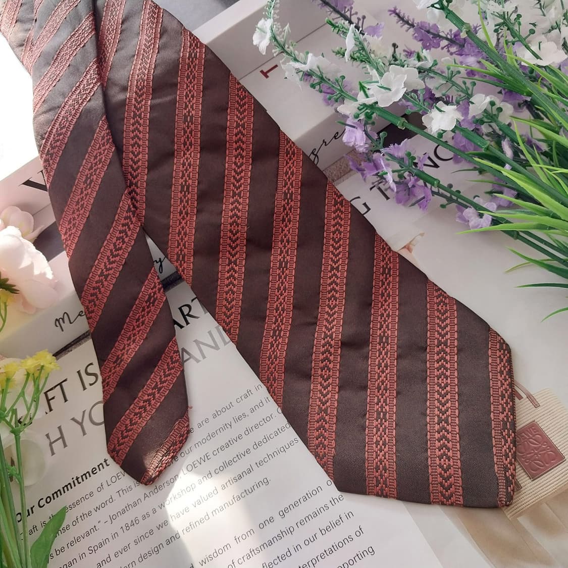 트루사르디 실크 브라운 스트라이프 넥타이 9.2cm A+등급 K1317
 상품이미지2