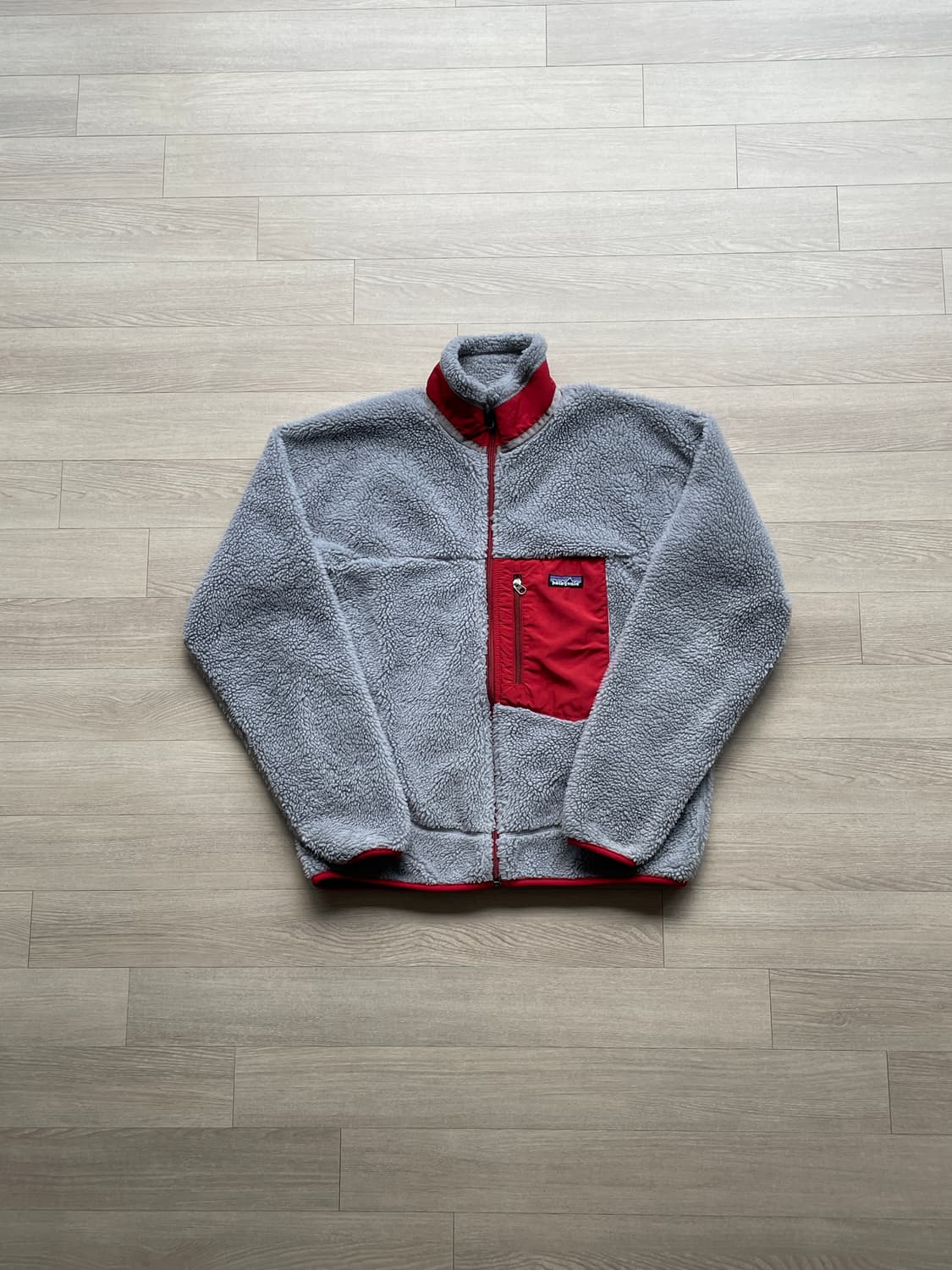 파타고니아 레트로x 그레이 레드 자켓 상품이미지1