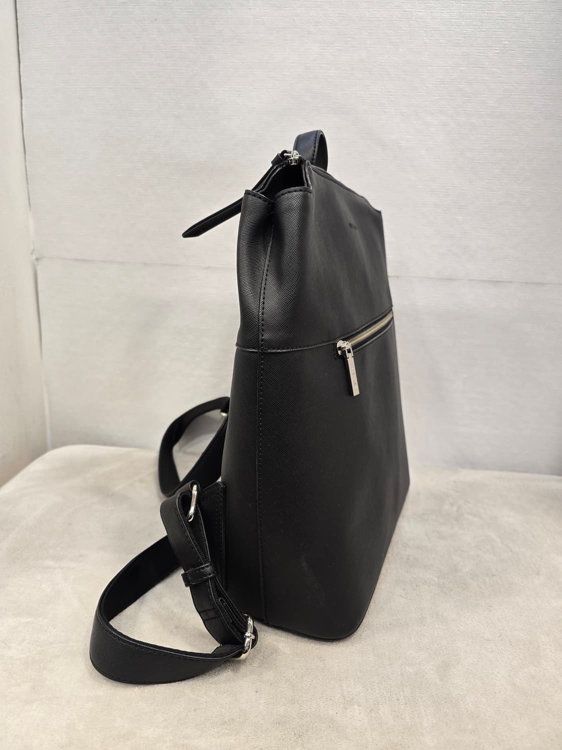 거의새거) 앤클라인 블랙 가죽 백팩 상품이미지3