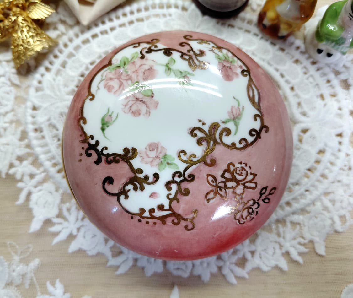 Antique)1900년대초반 앤틱 로즈 패턴 핑크색 포슬린 보석함 상품이미지1