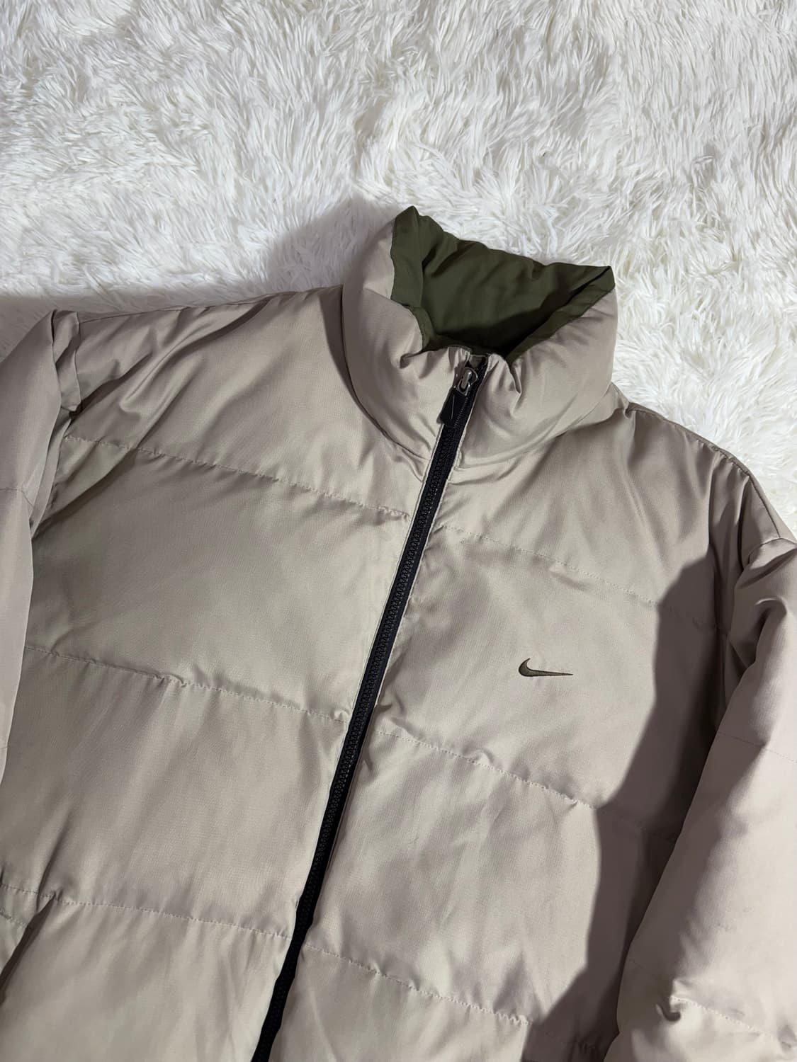나이키 00‘s 그린 스우시 베이지 다운 숏패딩  상품이미지5