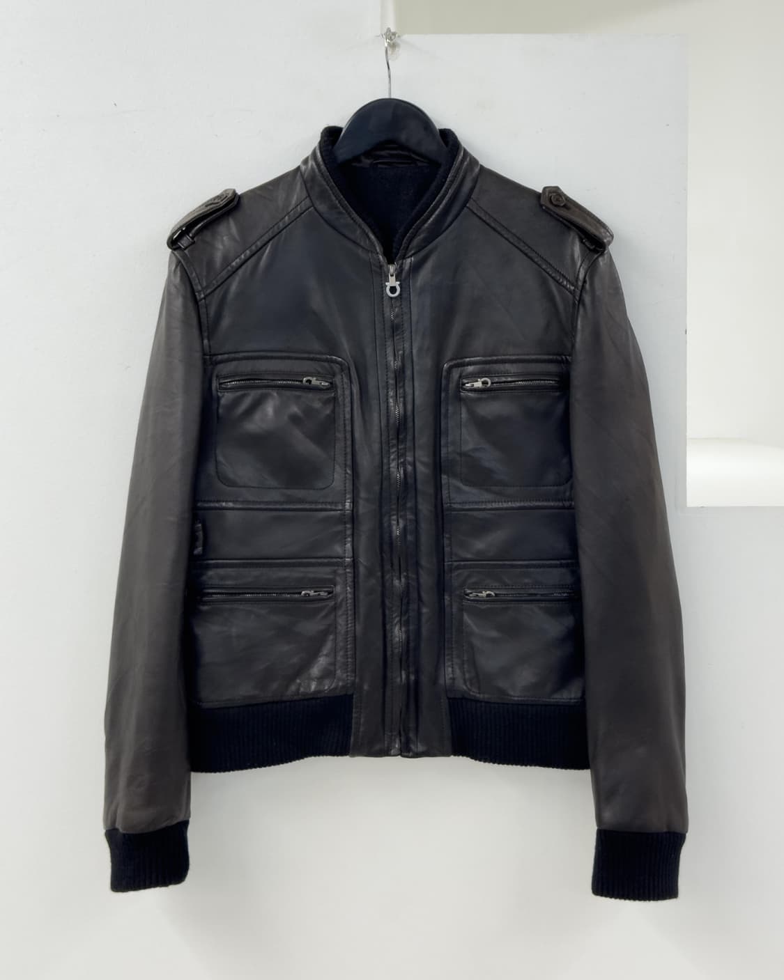 페레가모 가죽자켓 상품이미지1