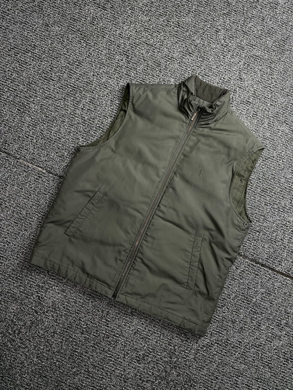 90s YSL입생로랑 자수로고 아카이브 미니멀 다운 베스트 1998 상품이미지1