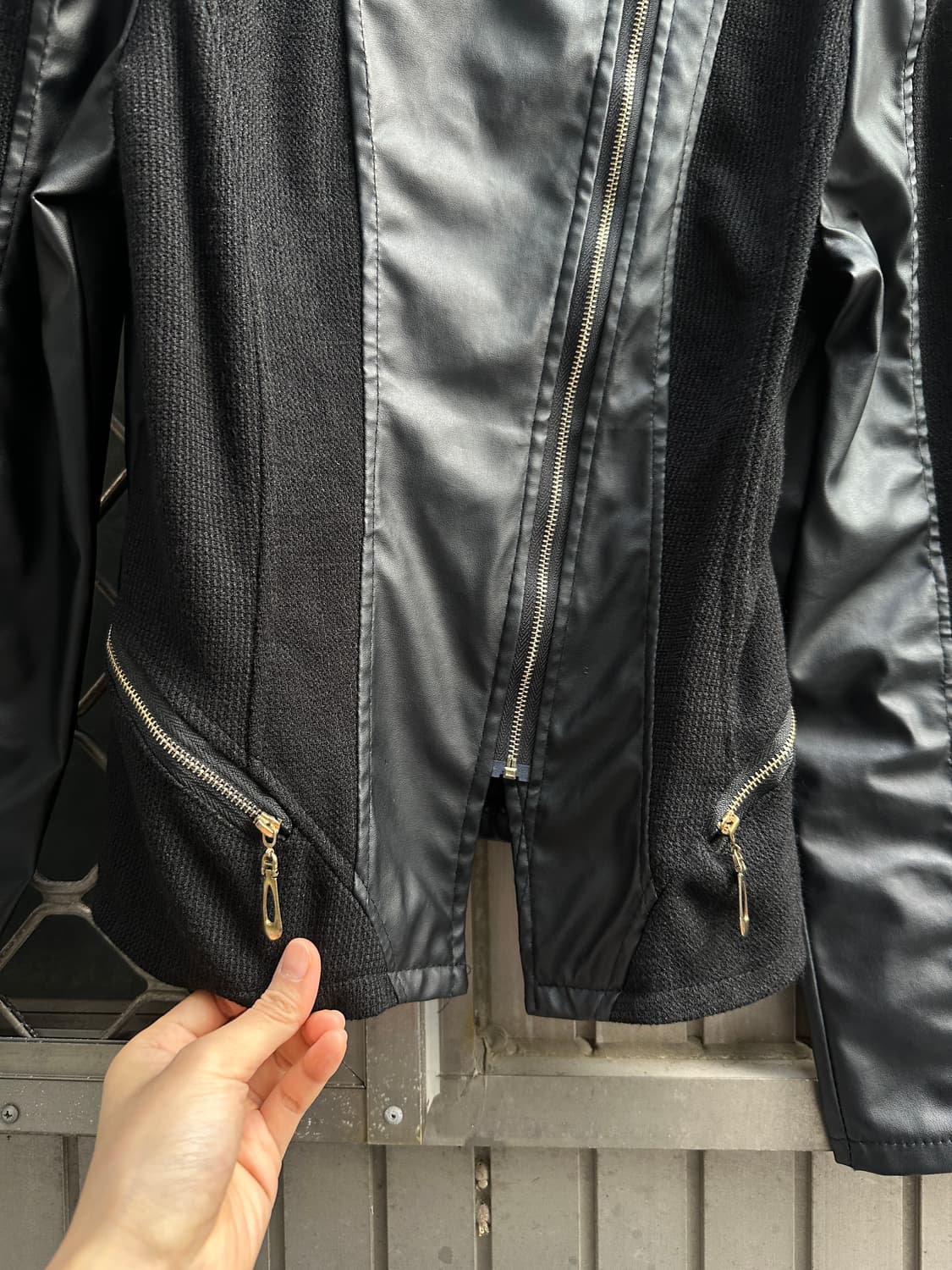 Black panel leather zip up jacket 상품이미지7