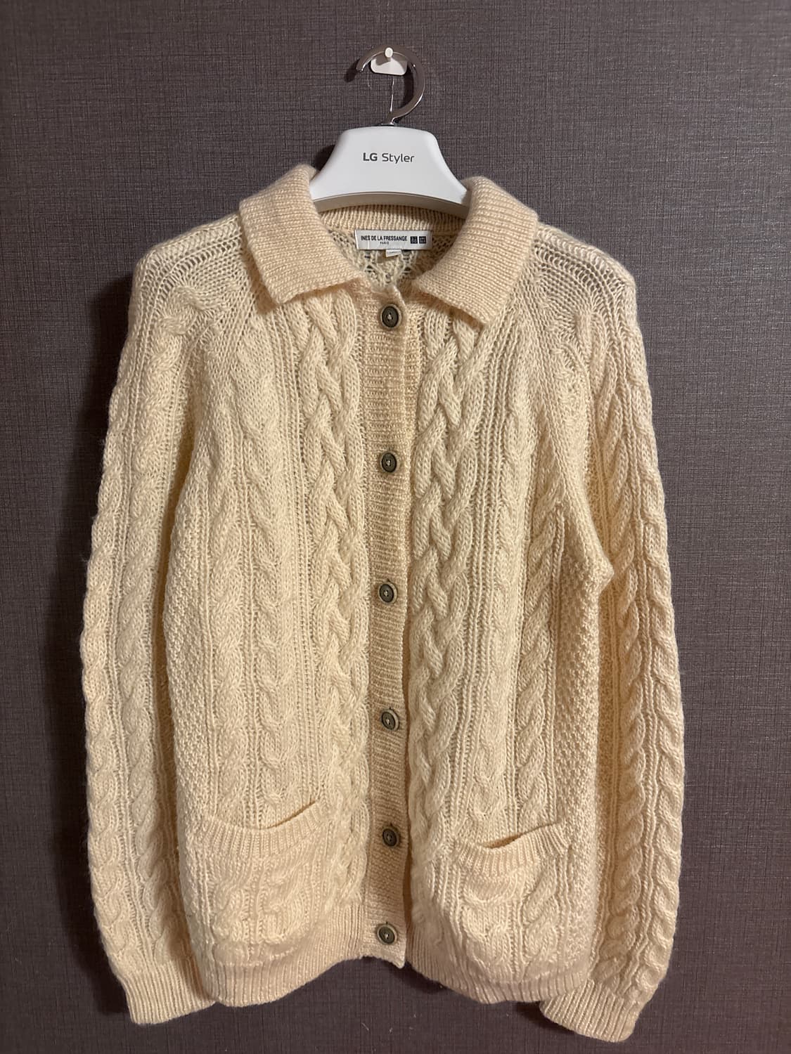 유니클로 X INES DE LA FRESSANGE 이네스 꽈배기 가디건  상품이미지1