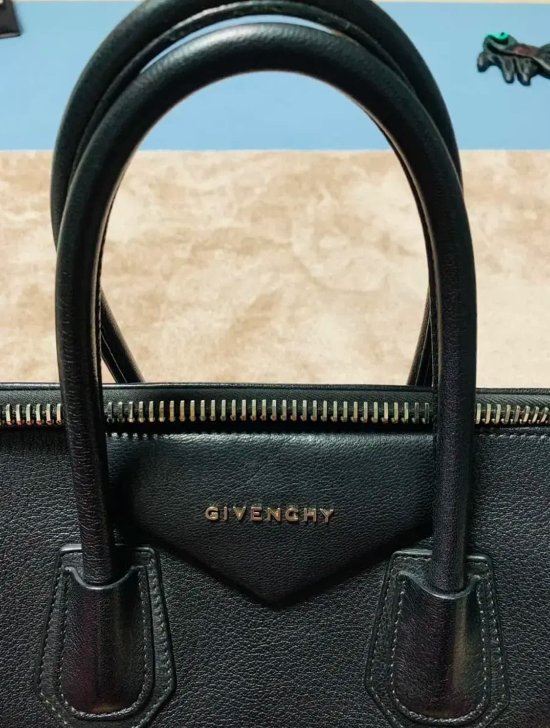 지방시 안티고나 라지 블랙 판매 상품이미지3