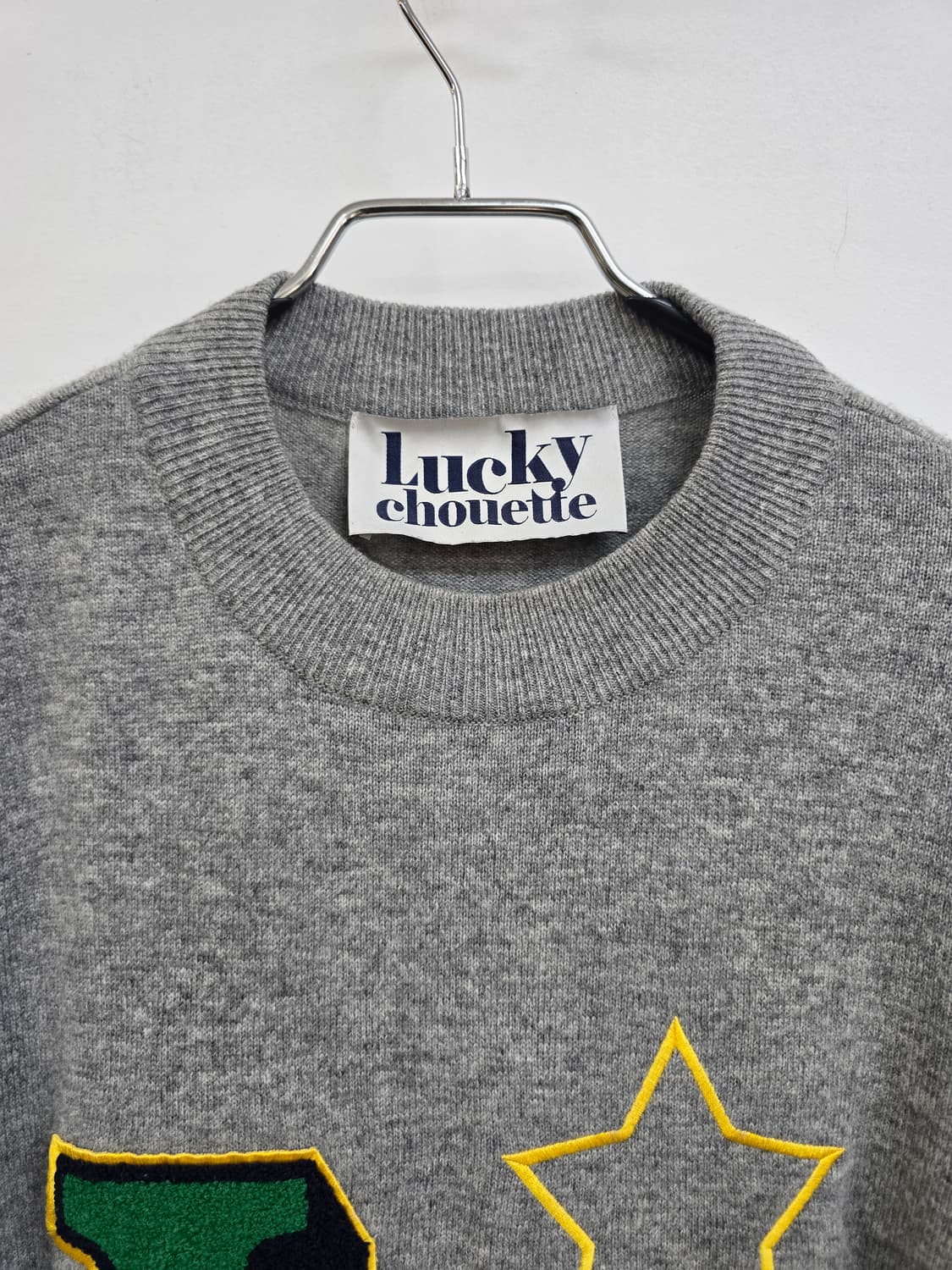 럭키슈에뜨 부클자수 루즈핏 니트 상품이미지2