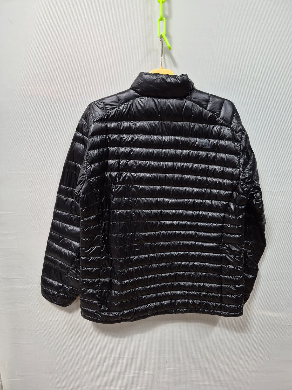 노스페이스 구스다운 경량 패딩 블랙 남성110 상품이미지2