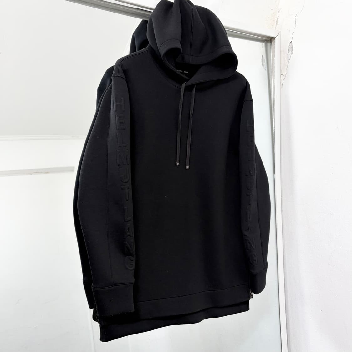 헬무트랭 사이드로고 소프트쉘 후드 상품이미지4