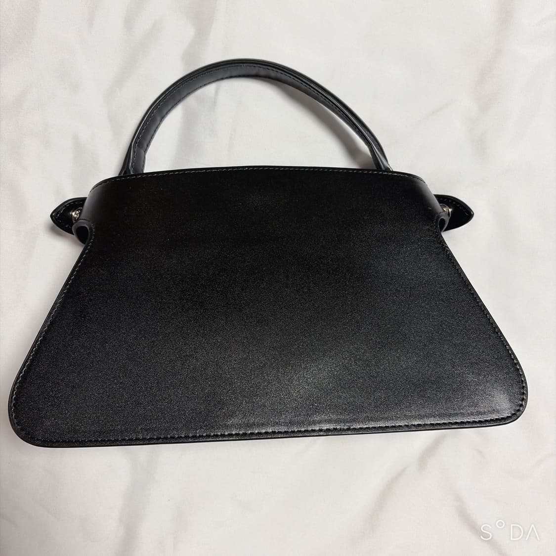 리멤버제인 트라페즈 크로스백 상품이미지4