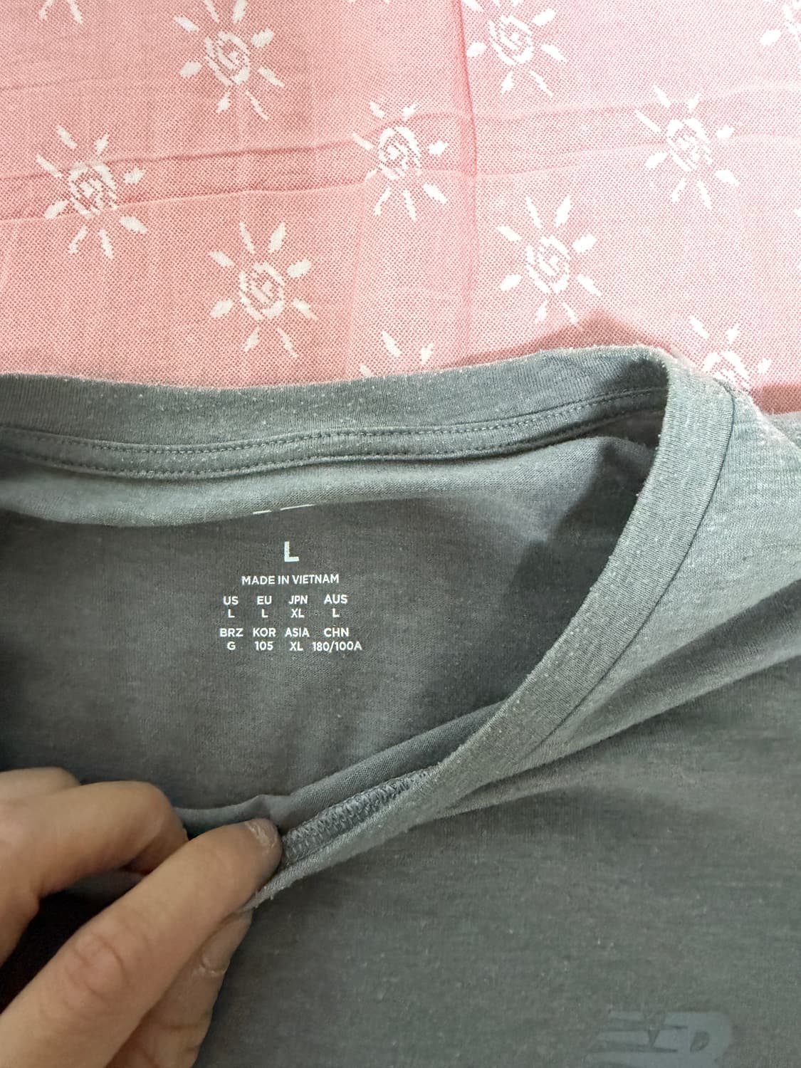 뉴발란스 기능성 반팔티 XL사이즈 새상품급 판매 상품이미지3