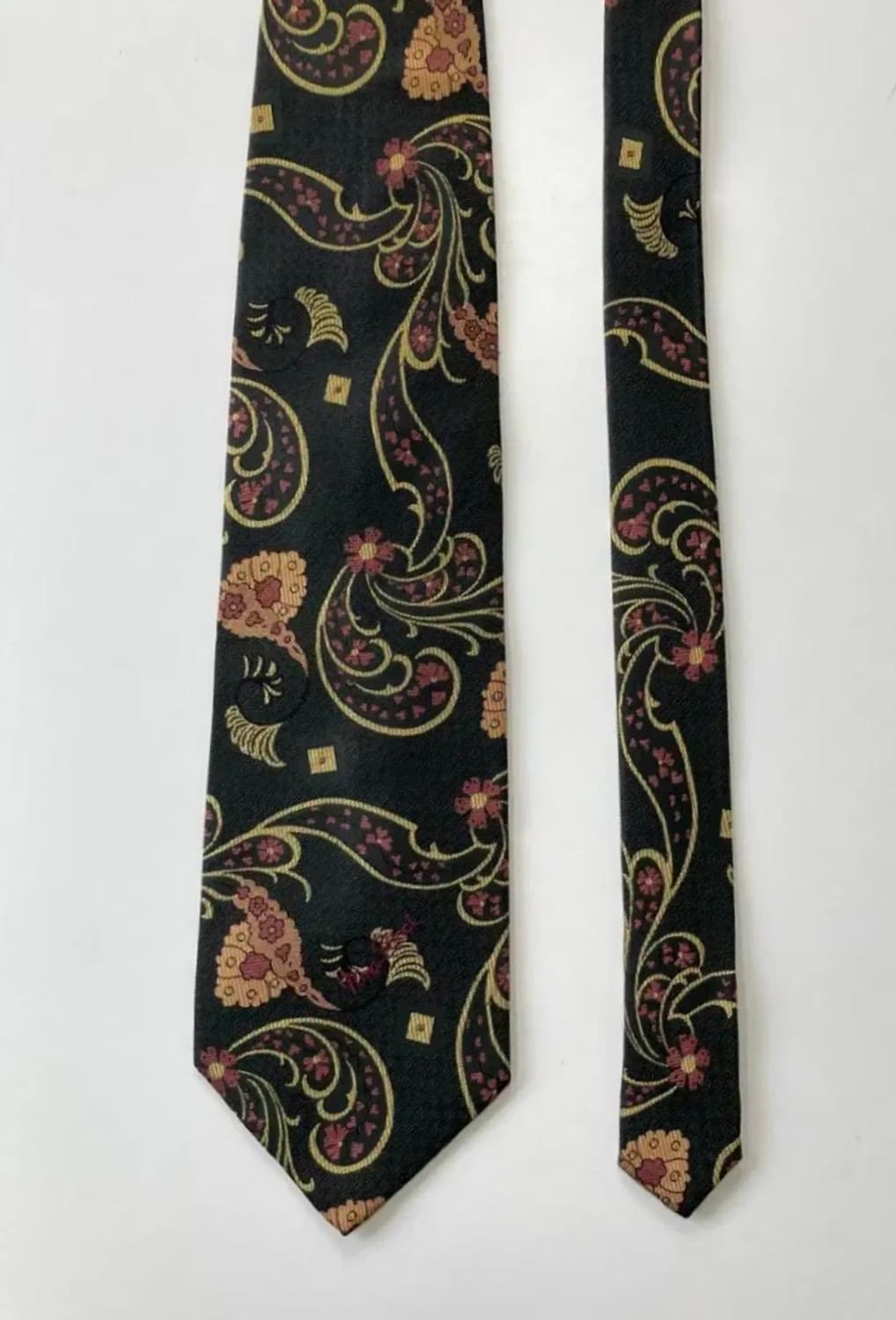 니나리치 넥타이 상품이미지1