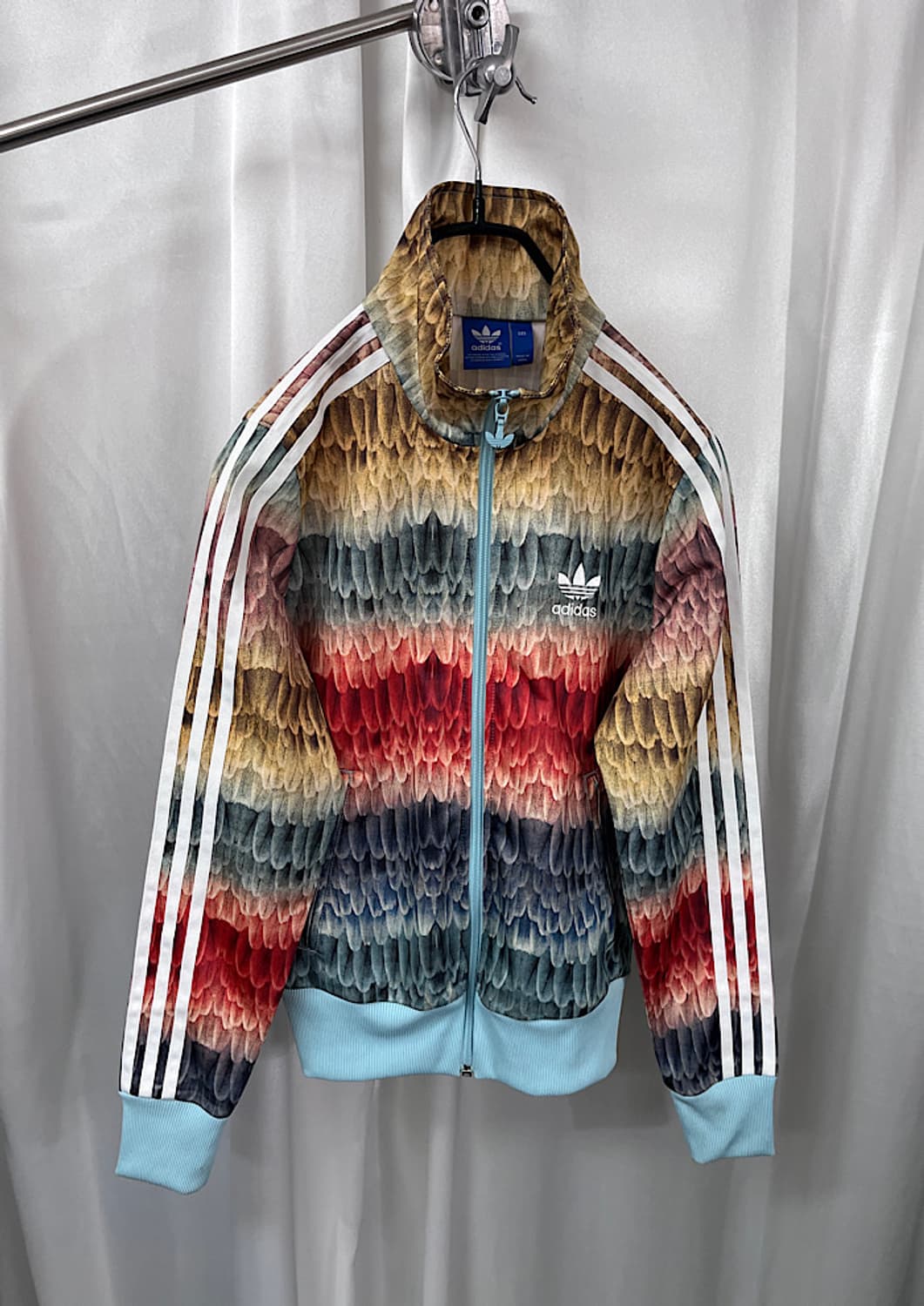 adidas  상품이미지1