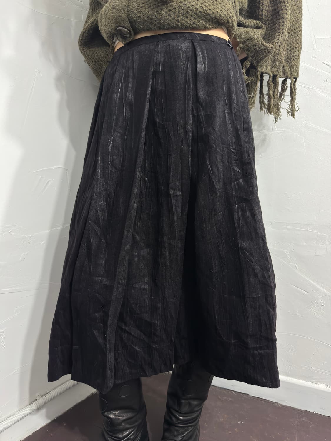 powder pleats midi skirt 상품이미지1