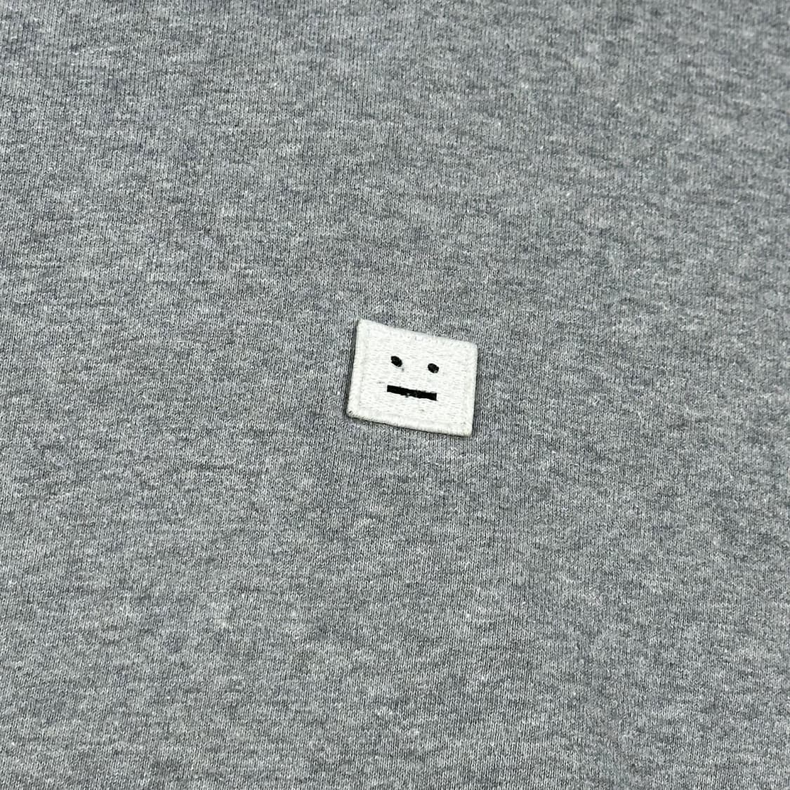 아크네스튜디오 핀트페이스 그레이 맨투맨 (M) 상품이미지3