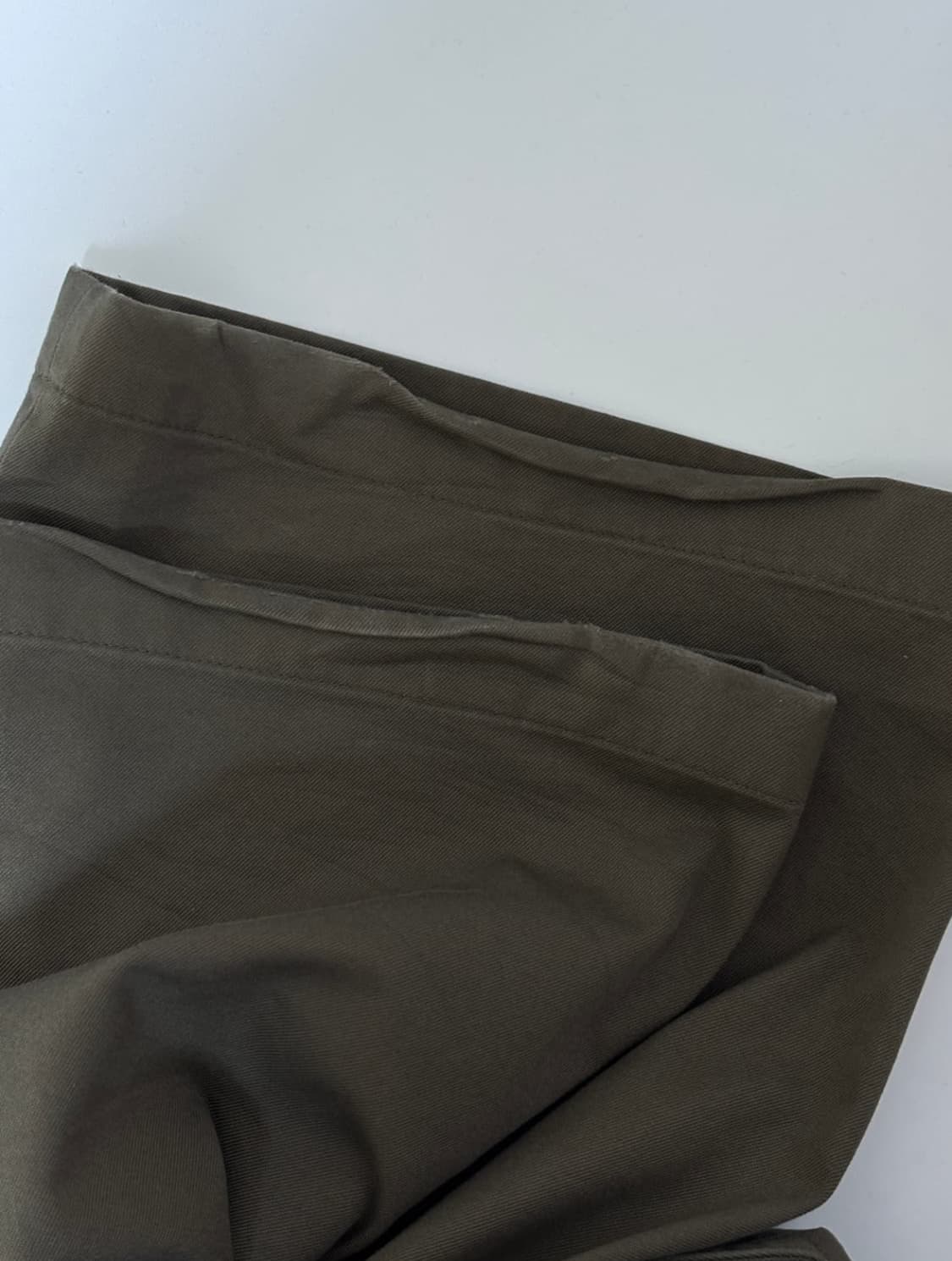 아크네 스튜디오 라벨패치 카고팬츠 상품이미지5